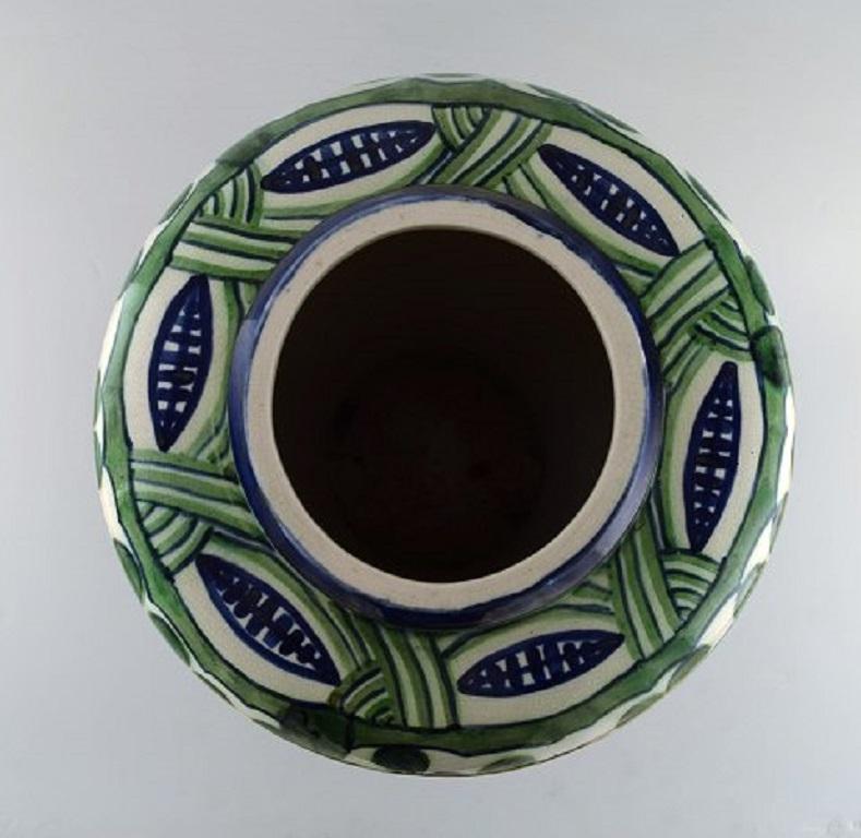 Vaso colossale di allumina in faience, inizio XX secolo In condizioni buone in vendita a Copenhagen, DK