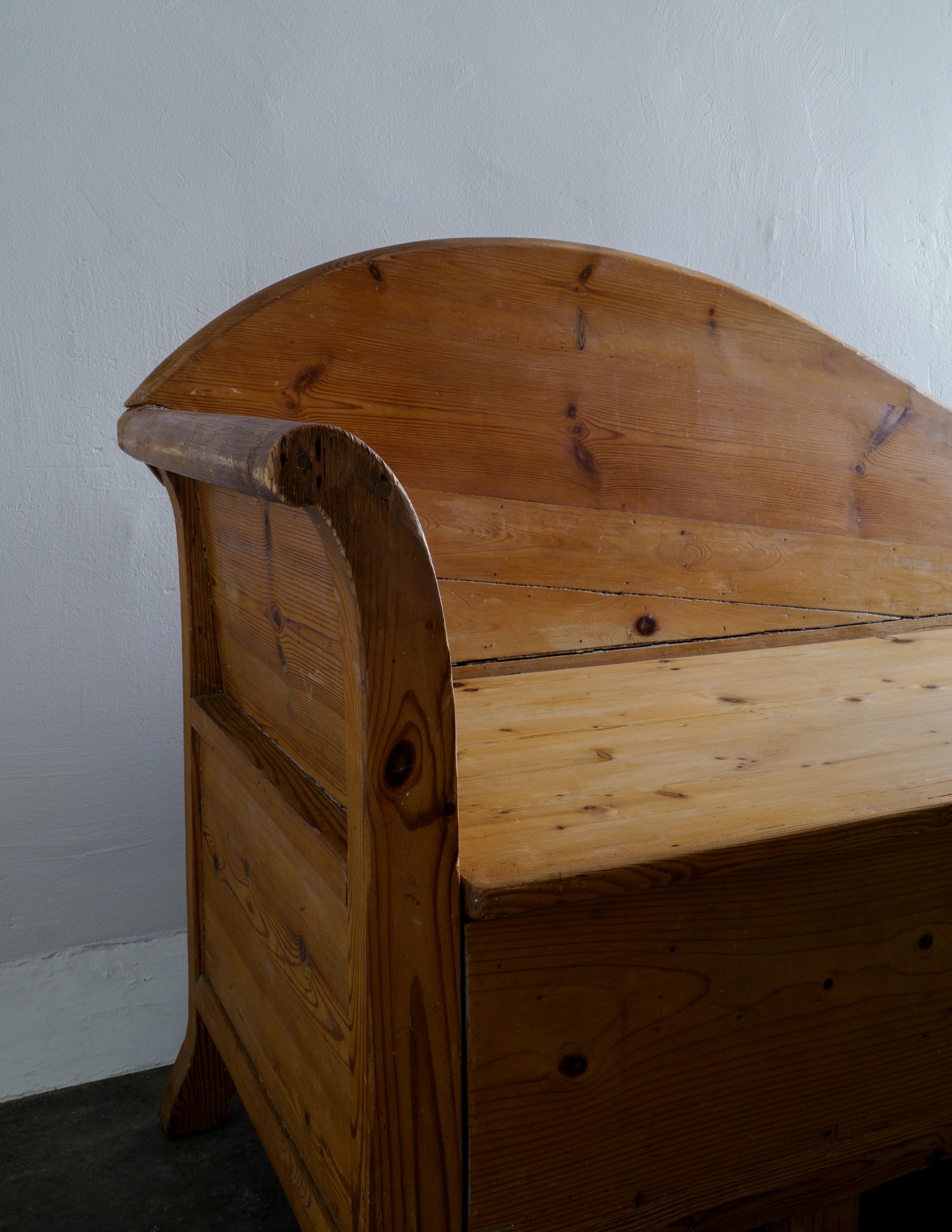 Swedish Early Curved Sofa / Canapé in Solid Stained Pine Produced in Sweden, 1920s 