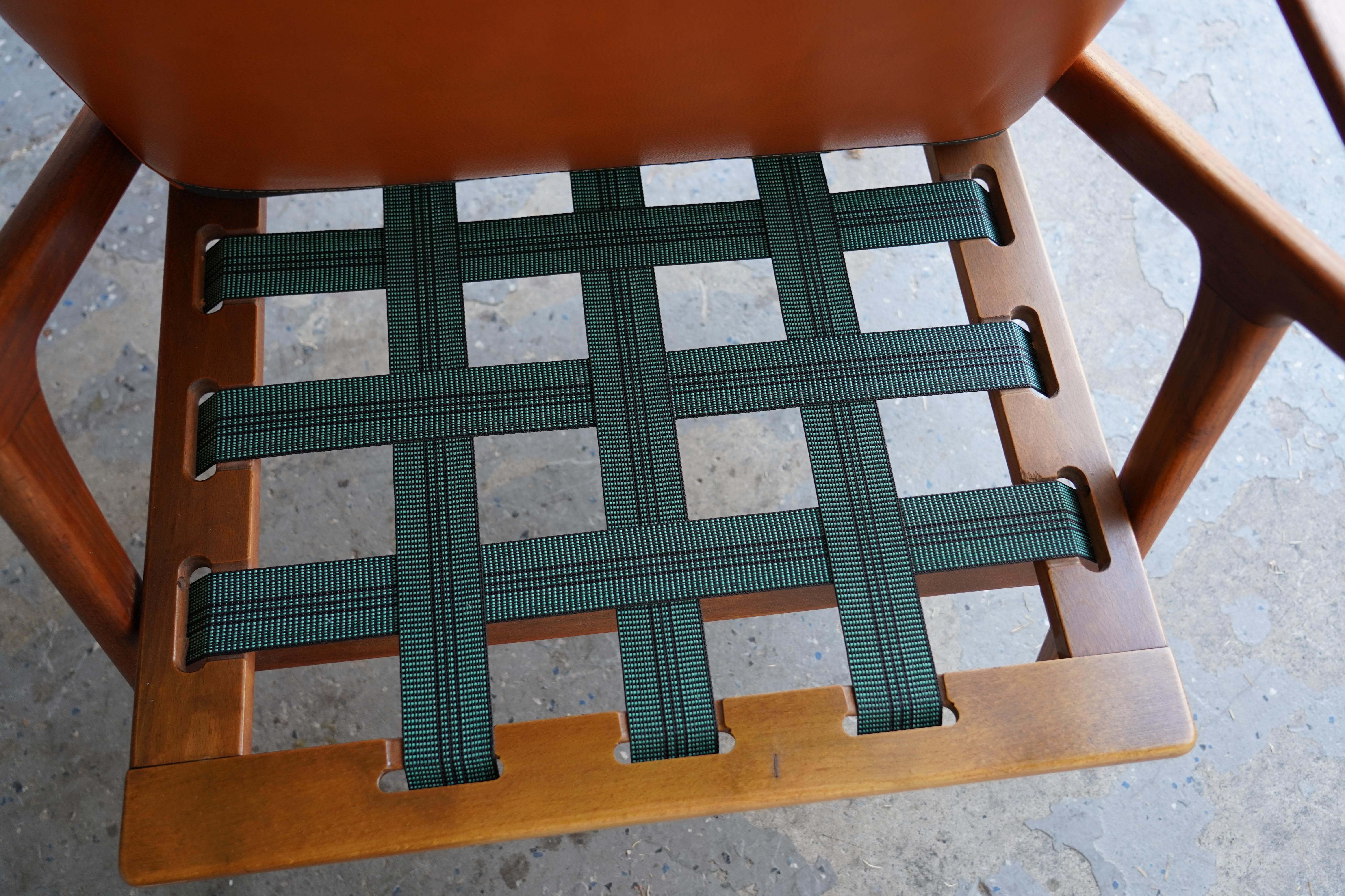 Poul Jensen, primo modello danese moderno  Sedia Z in teak con pelle italiana color cognac in vendita 3