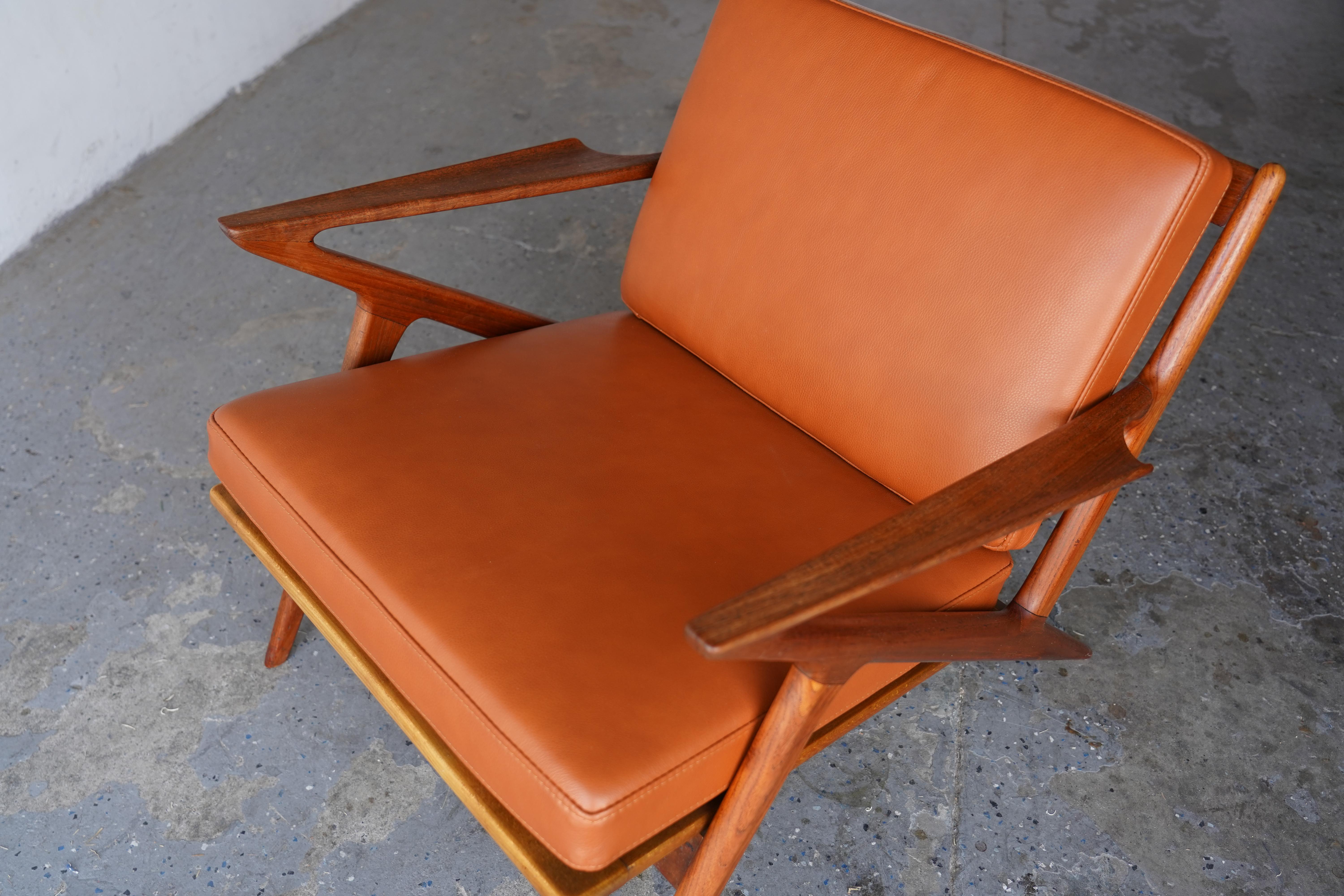 Poul Jensen, primo modello danese moderno  Sedia Z in teak con pelle italiana color cognac in vendita 5