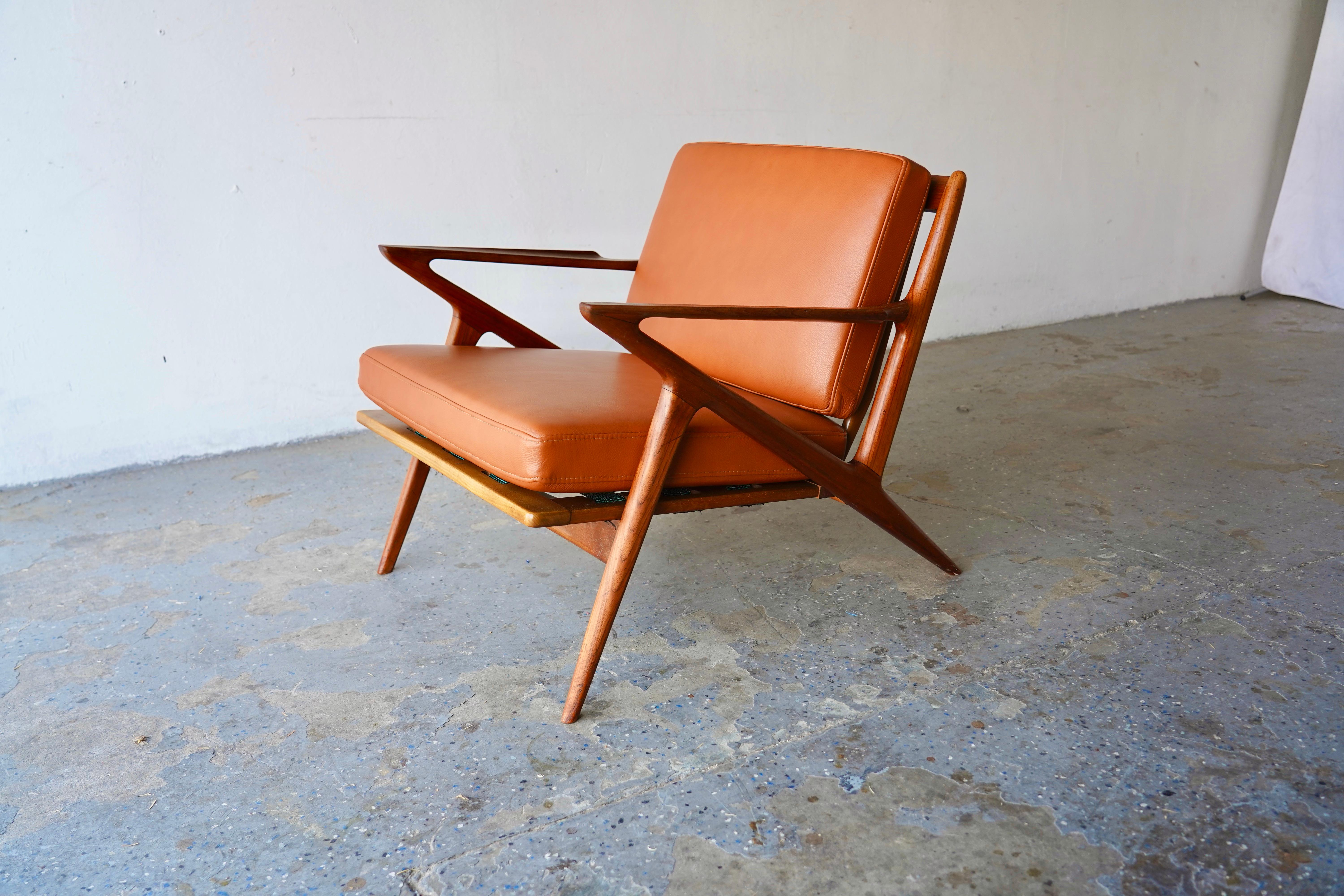 Poul Jensen, primo modello danese moderno  Sedia Z in teak con pelle italiana color cognac in vendita 7