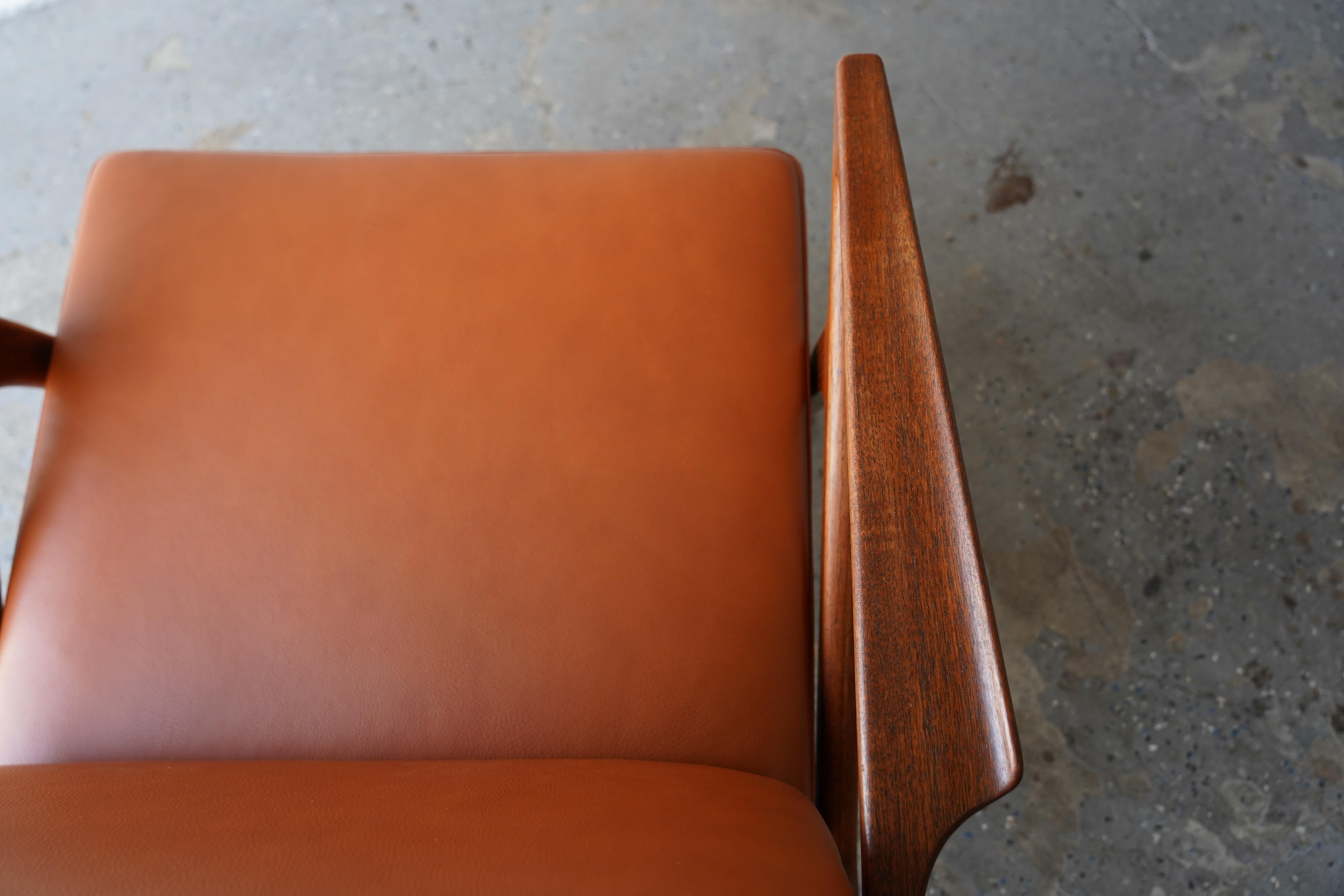 Poul Jensen, primo modello danese moderno  Sedia Z in teak con pelle italiana color cognac in vendita 2