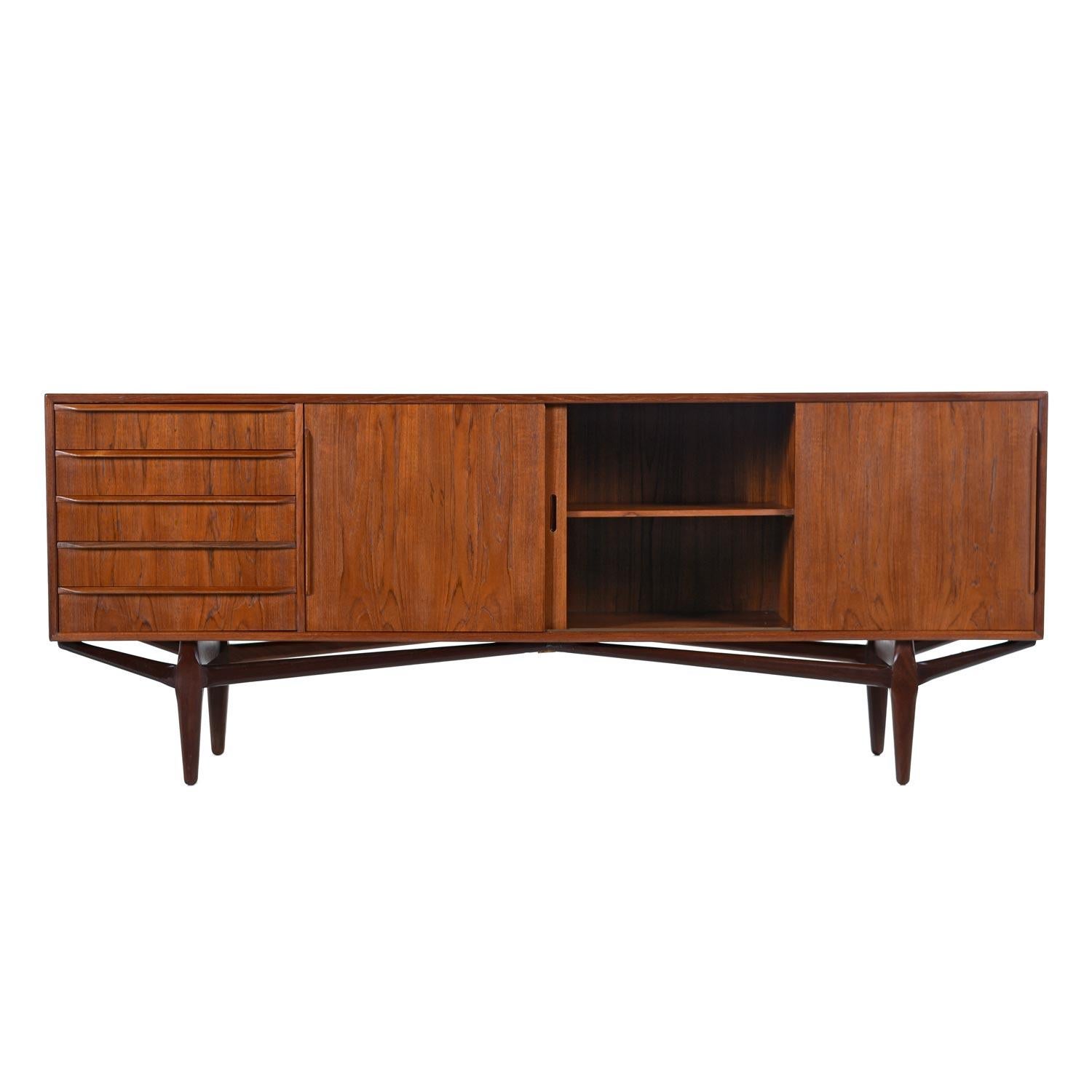 Early Danish Teak Credenza Sideboard with Finished Back & Sculpted Rosewood Base In Good Condition In Chattanooga, TN
