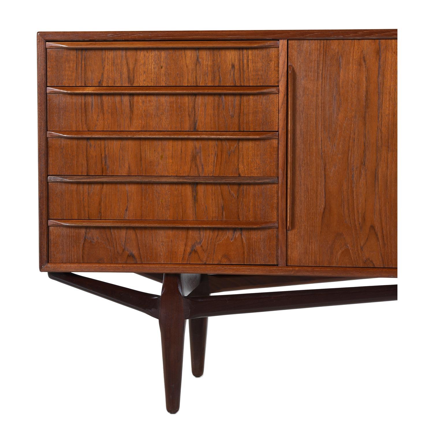 Mid-20th Century Early Danish Teak Credenza Sideboard with Finished Back & Sculpted Rosewood Base