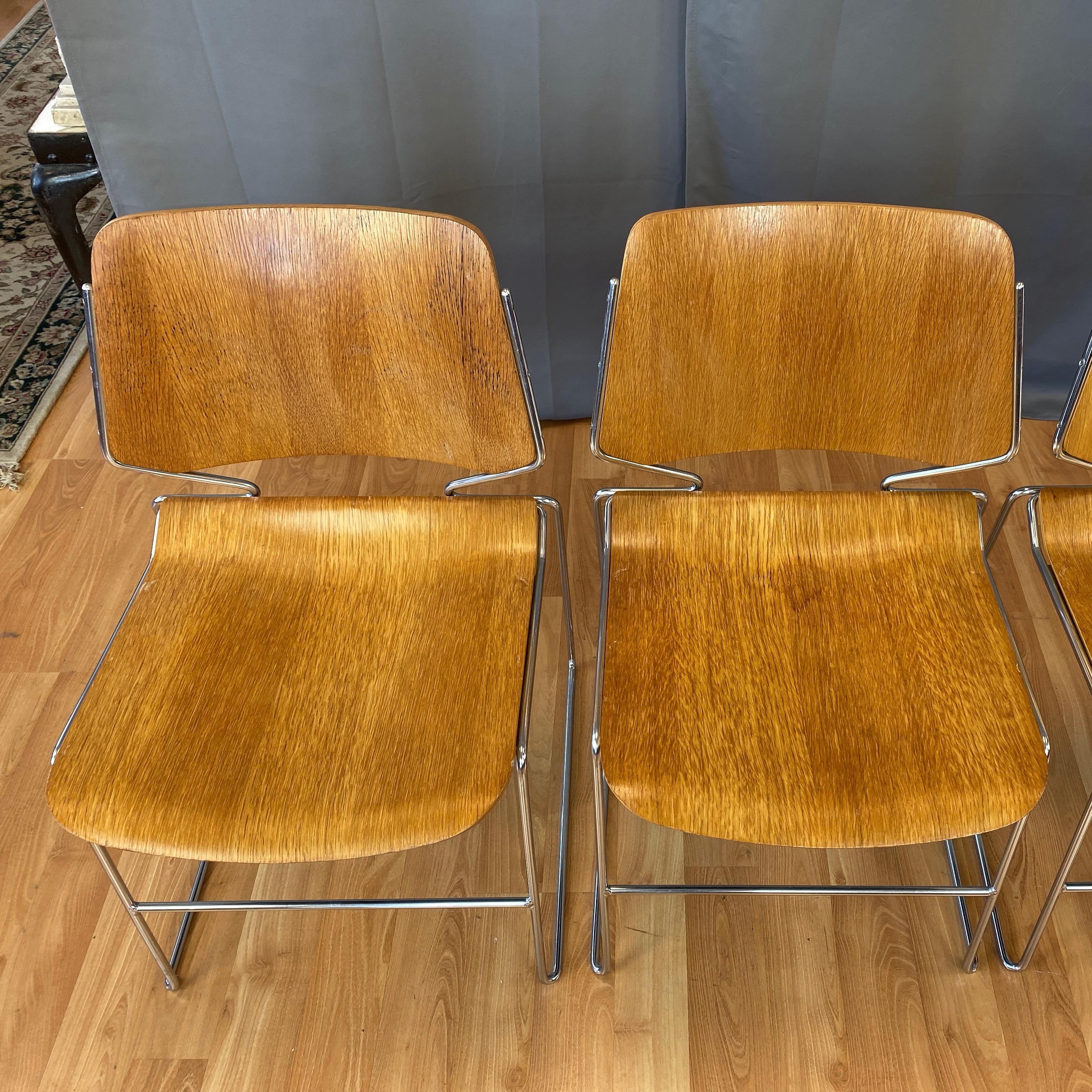 Mid-20th Century David Rowland Oak 40/4 Stacking Chairs and Unusual Table, Five-Piece Set