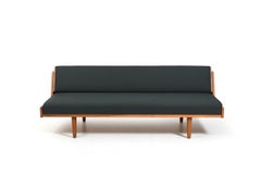 Early Daybed GE-258 by Hans Wegner 1950s / New Upholstery