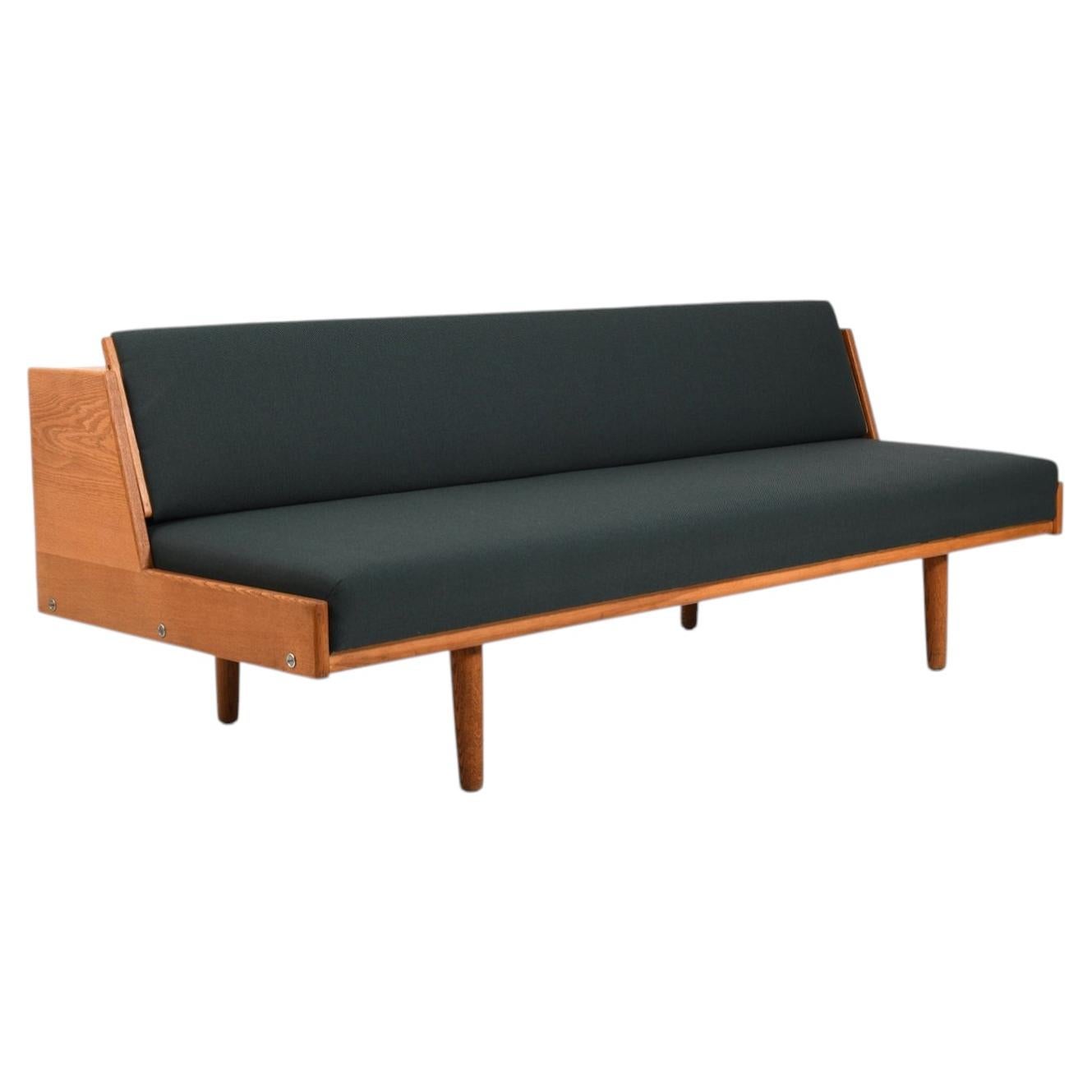 Expertly Restored - Hans J. Wegner GE-259 Adjustable Daybed Sofa