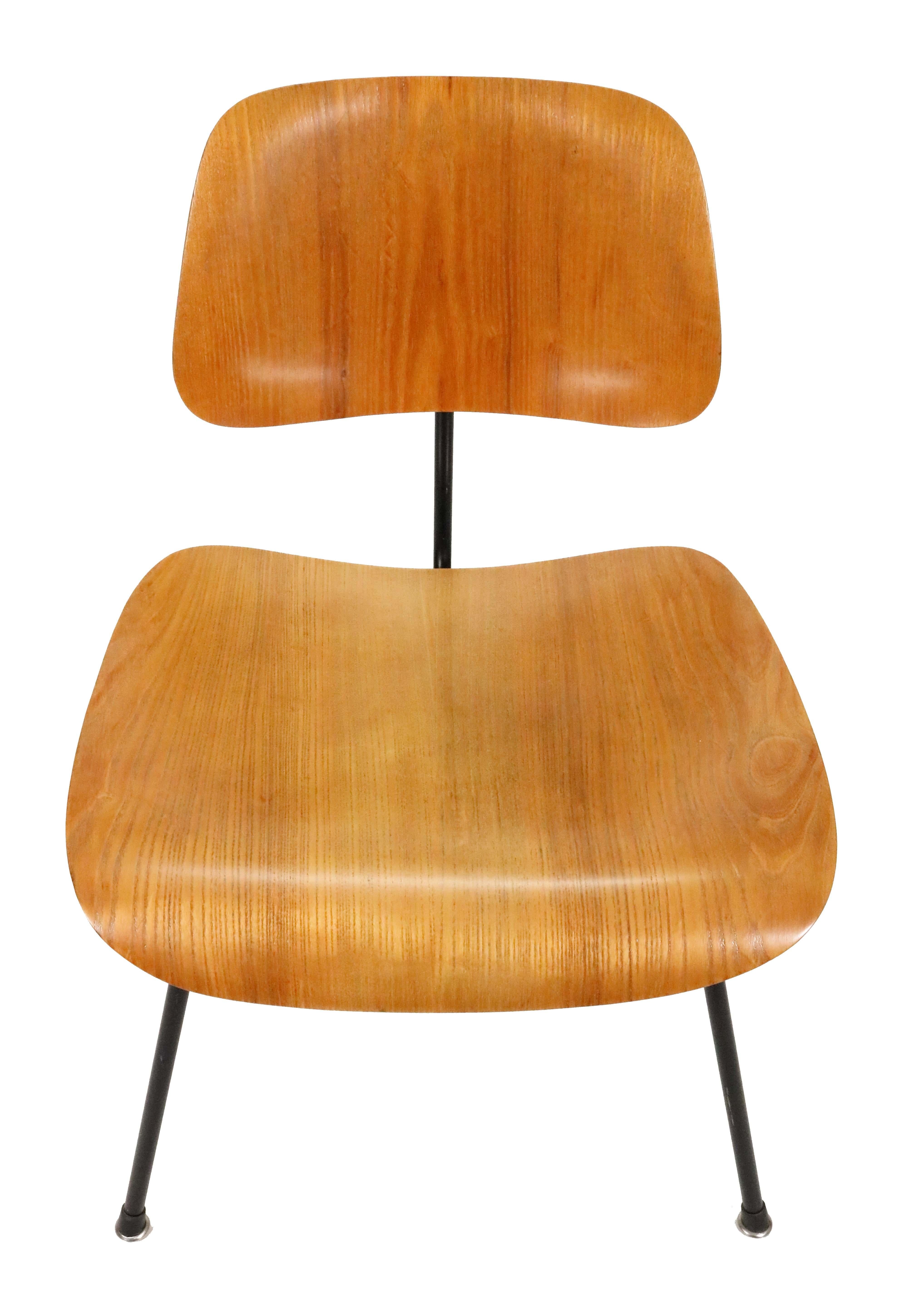Mid-Century Modern Early DCM Chair by Charles and Ray Eames for Herman Miller