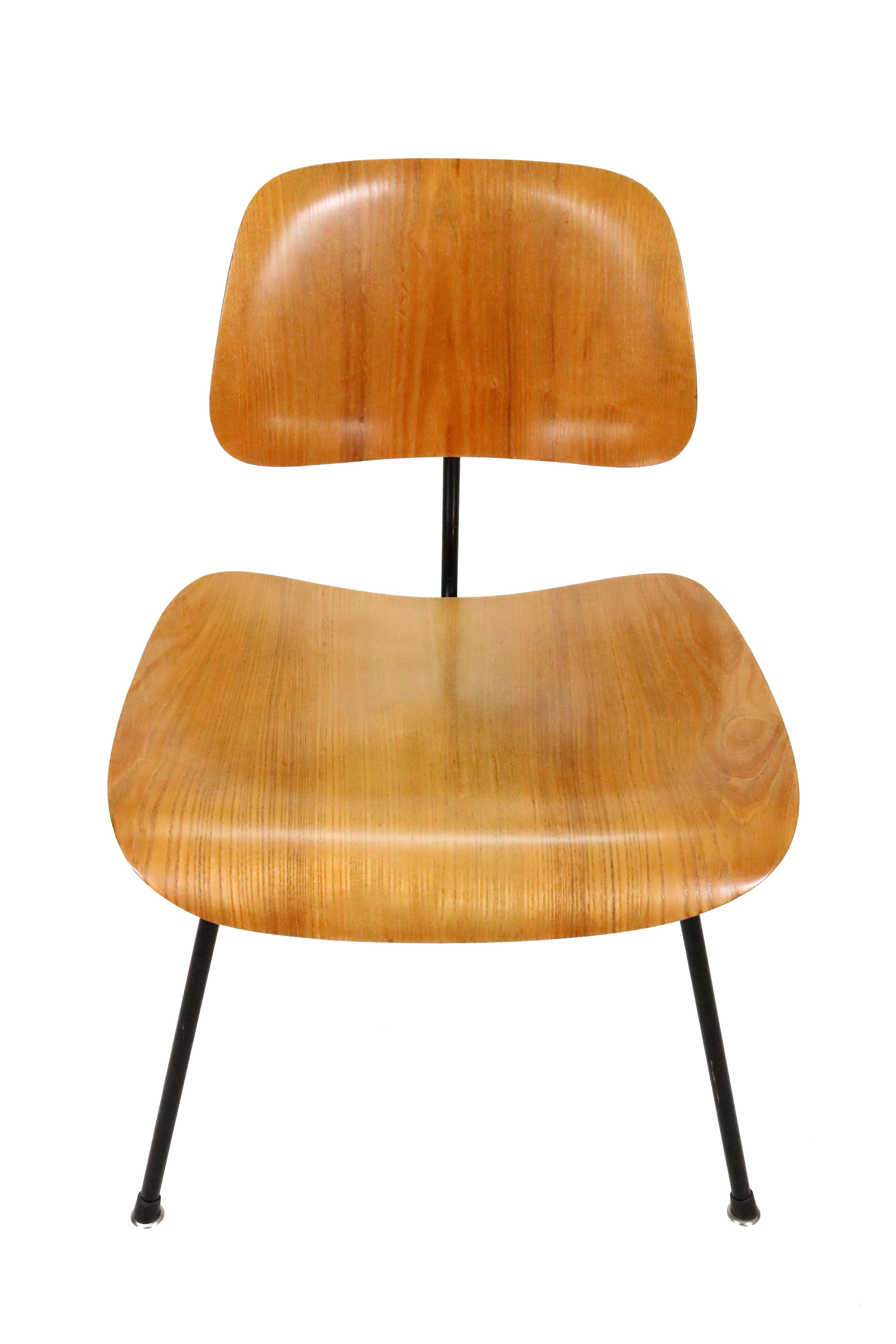 20th Century Early DCM Chair by Charles and Ray Eames for Herman Miller