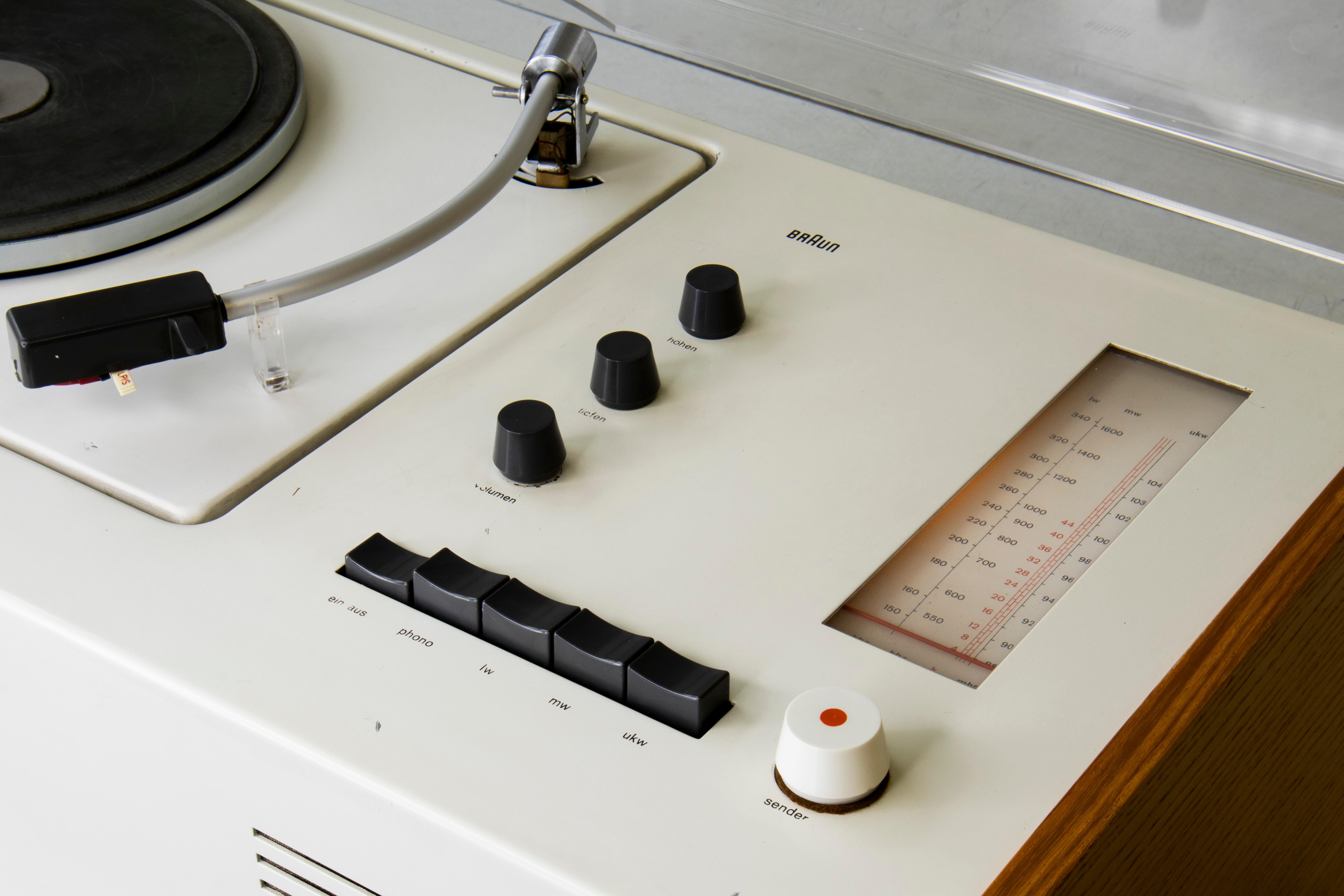 Dieter Rams pour Braun SK55 Ensemble audio hi-fi tourne-disque, radio, haut-parleurs 6