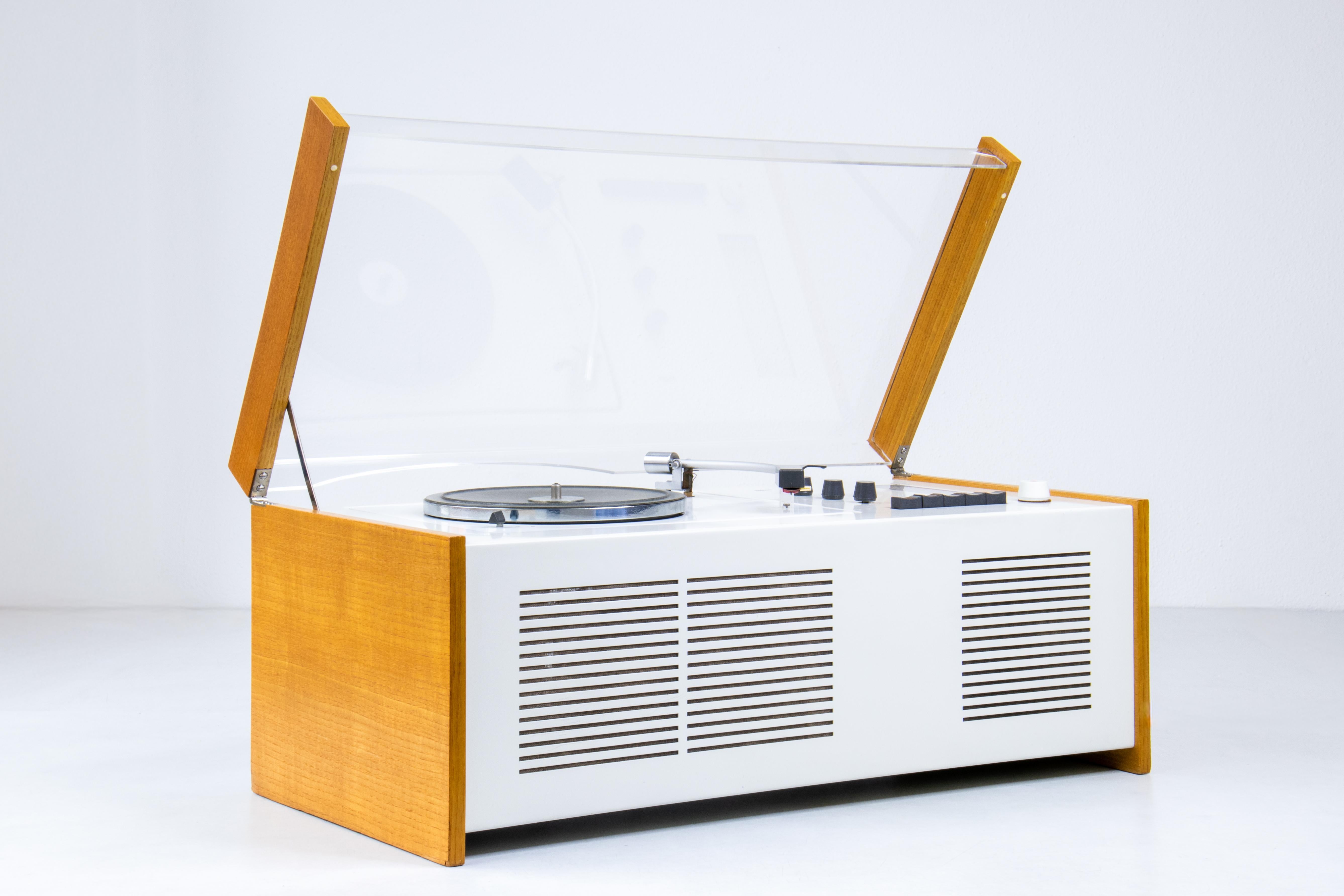 Dieter Rams pour Braun SK55 Ensemble audio hi-fi tourne-disque, radio, haut-parleurs Bon état à Grand Cayman, KY