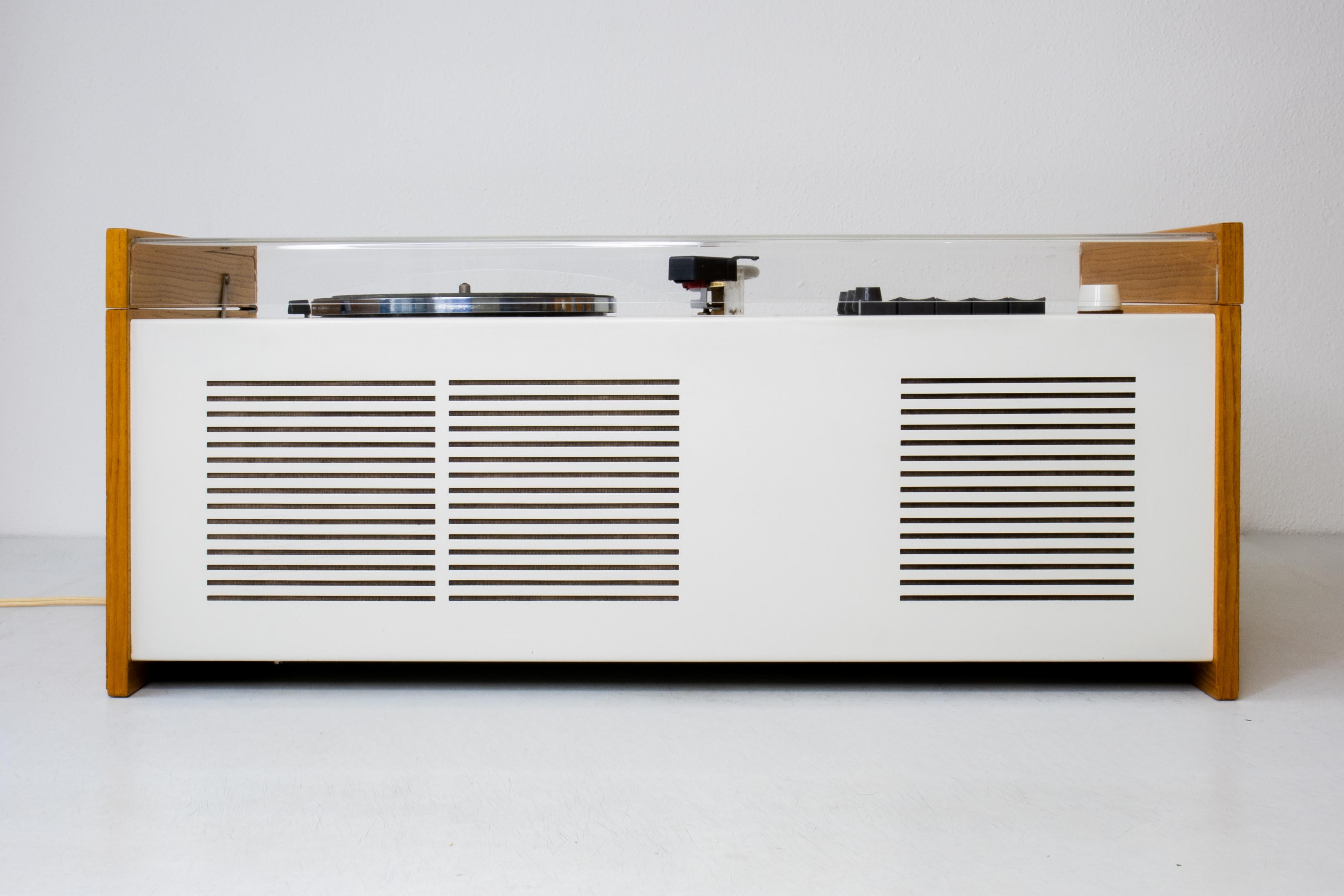 Dieter Rams pour Braun SK55 Ensemble audio hi-fi tourne-disque, radio, haut-parleurs 2