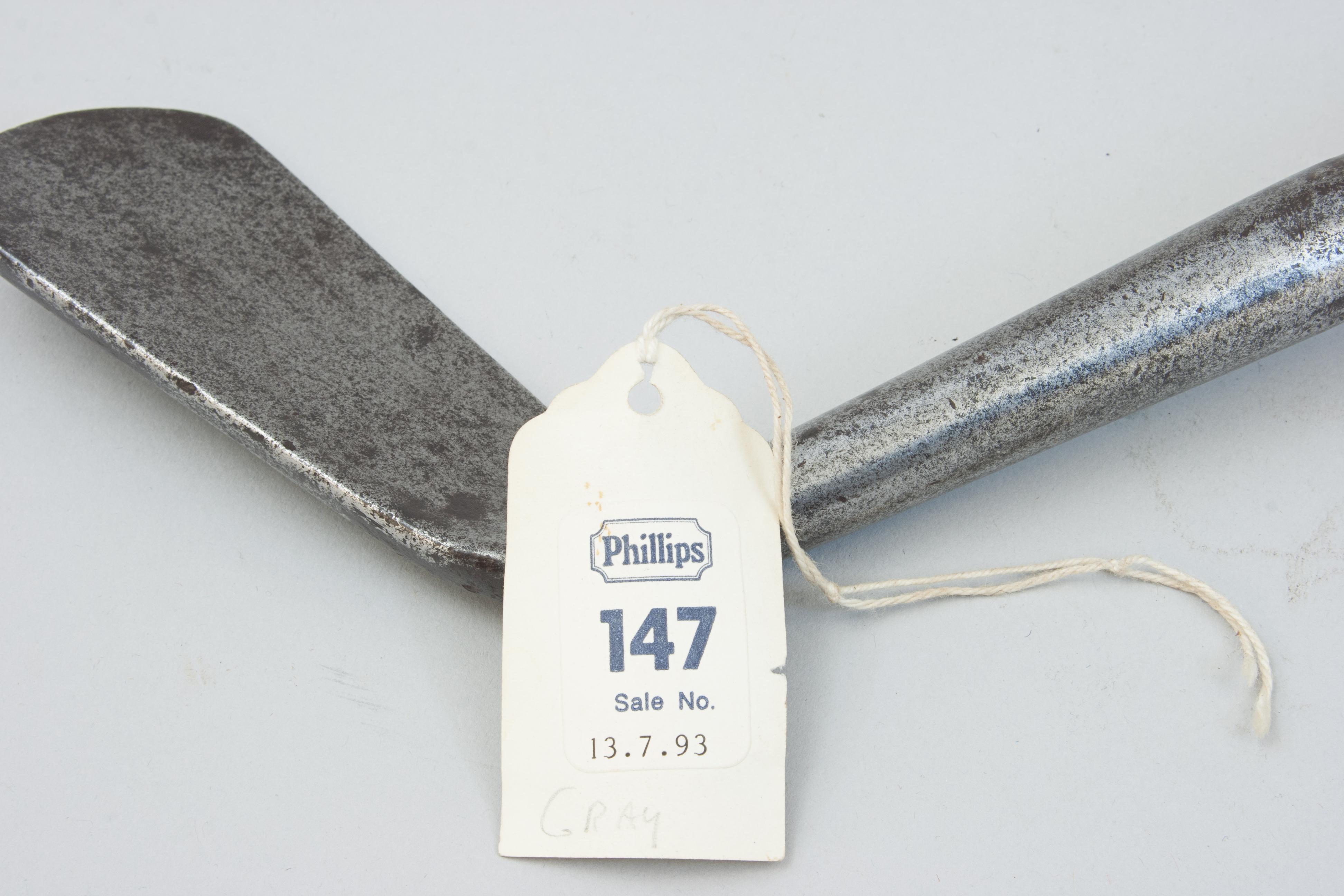 Early Dish Faced Golf Club, Gray Iron For Sale 8