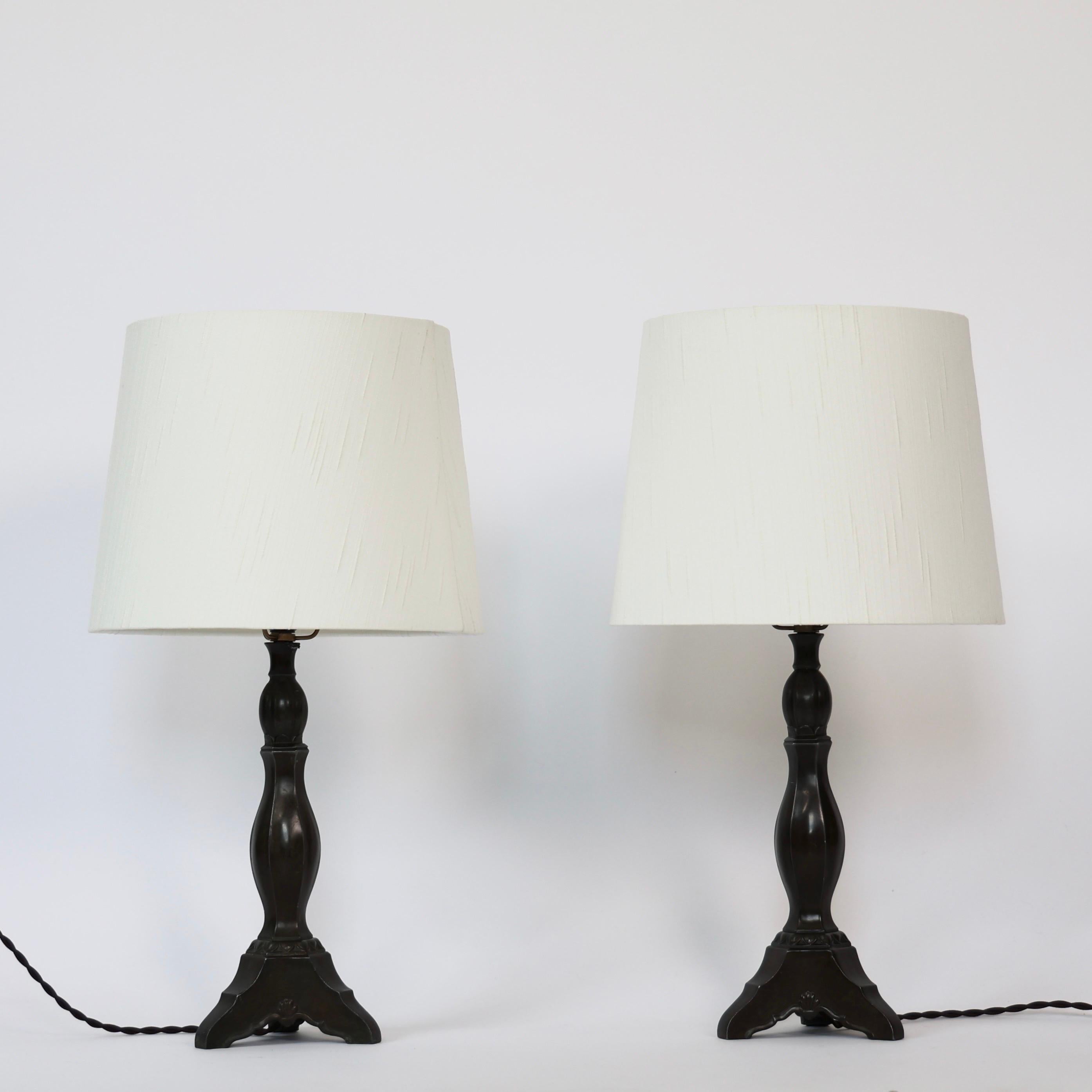 Lampes de table Diskometal de Just Andersen, années 1920, Danemark en vente 4