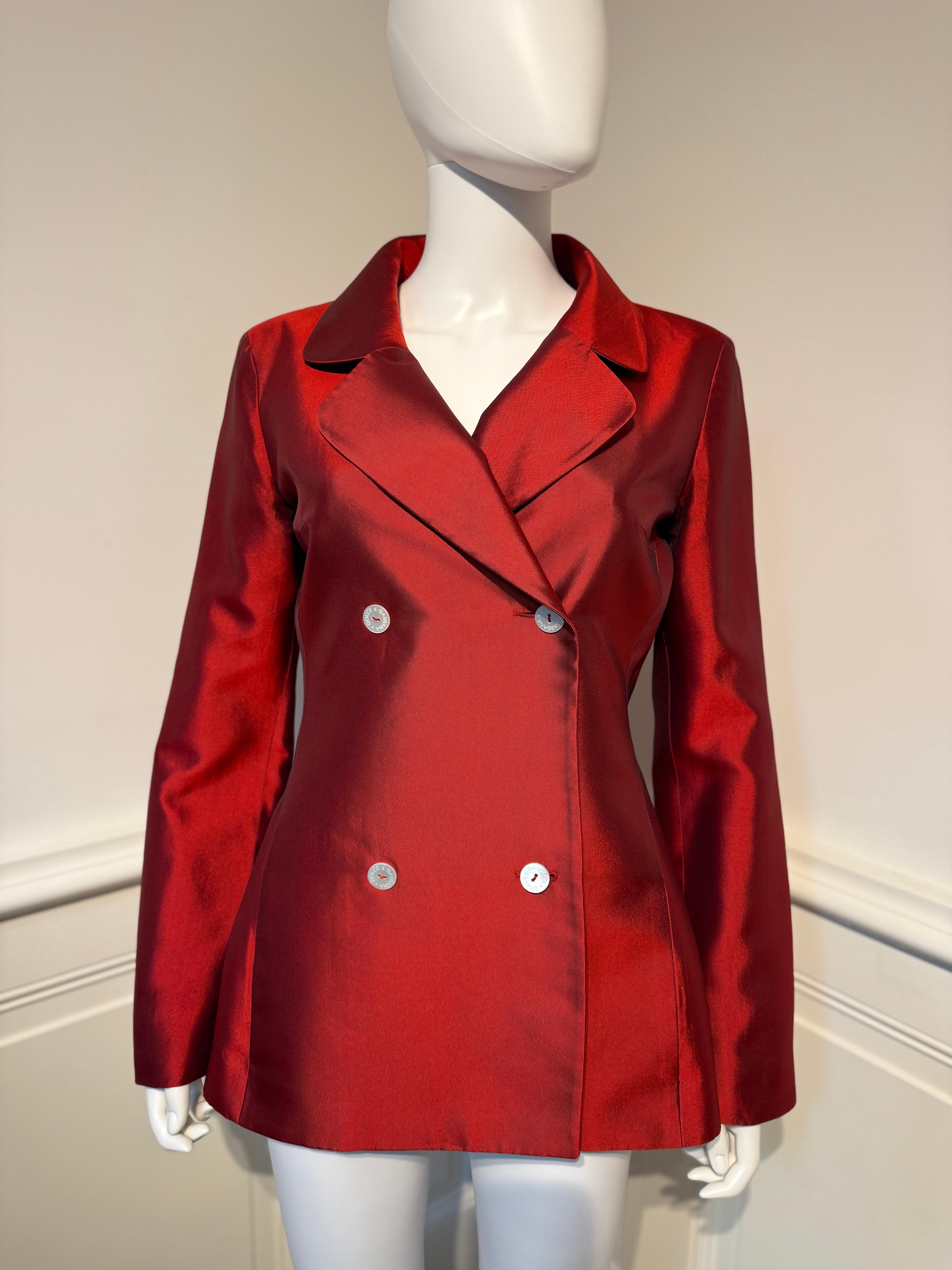 Early Documented Dolce&Gabbana Runway Silk Jacket SS 1996 worn by Yasmeen Ghauri In Excellent Condition For Sale In NICE, FR