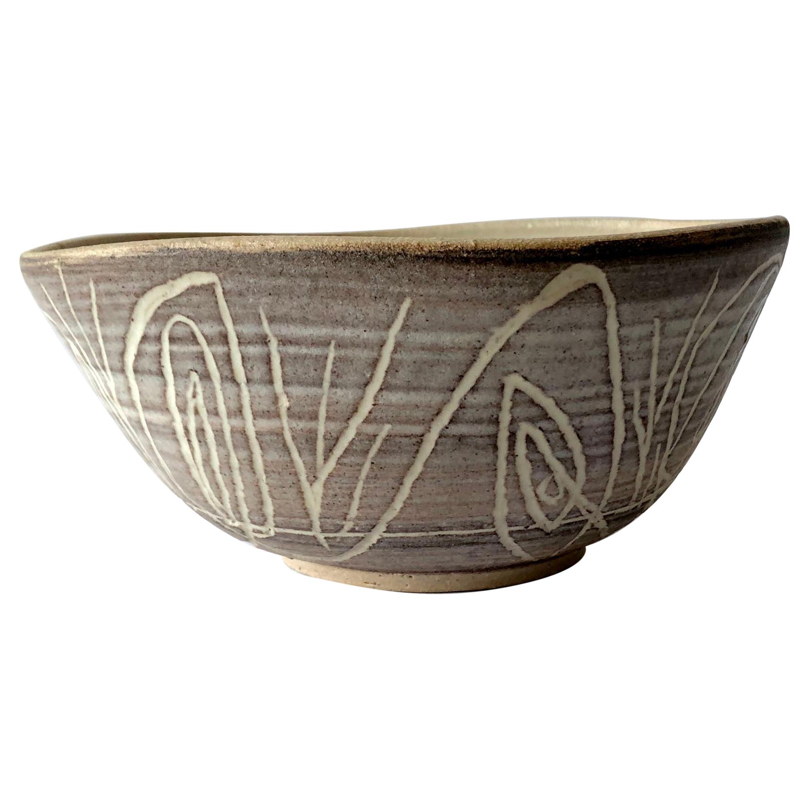 Early Dora De Larios California Studio Pottery Bowl with Abstract Modern Design For Sale