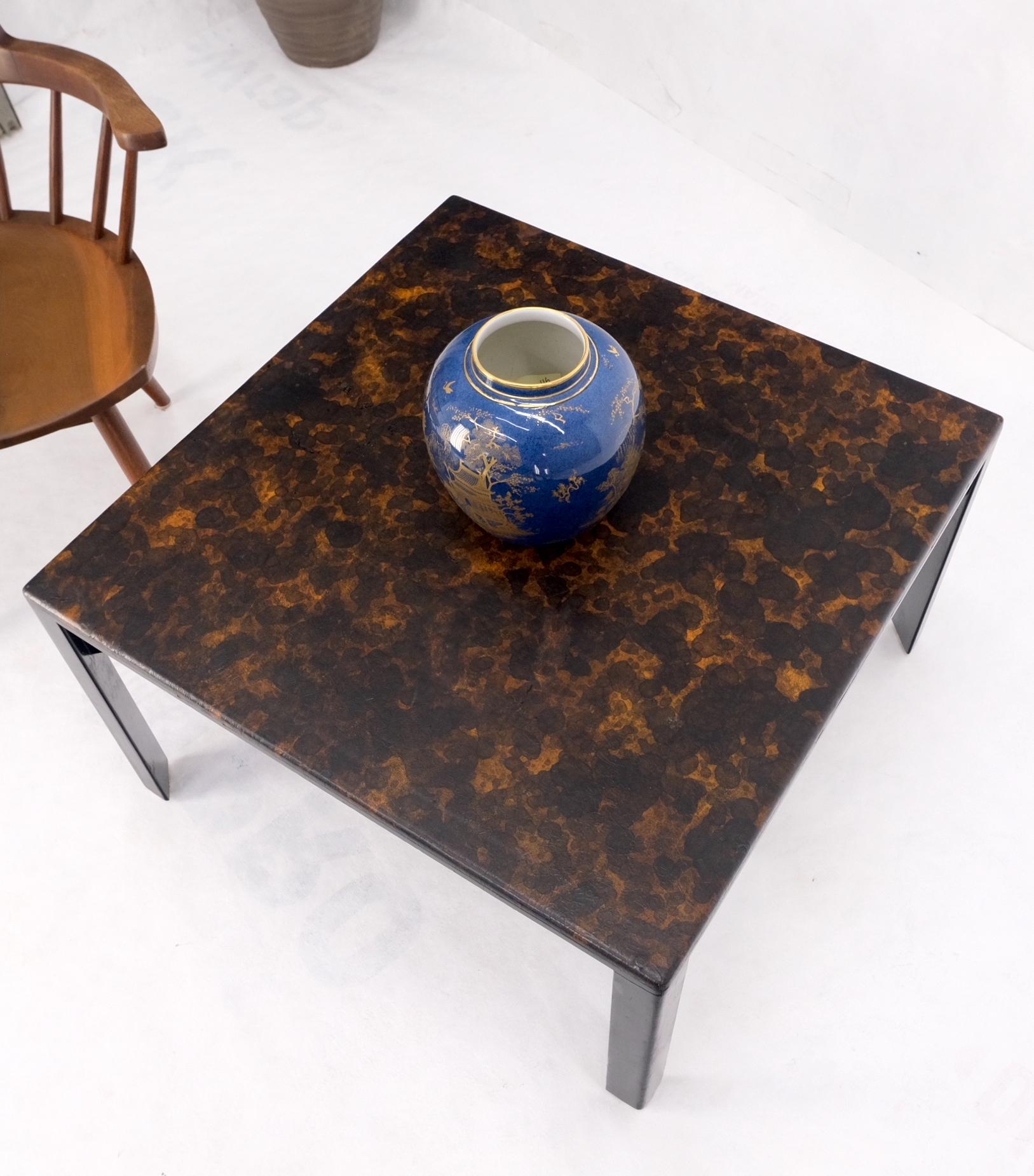 Table basse carrée en bois et cuir Faux Gold Tortoise Finition Dunbar Early Dunbar en vente 5