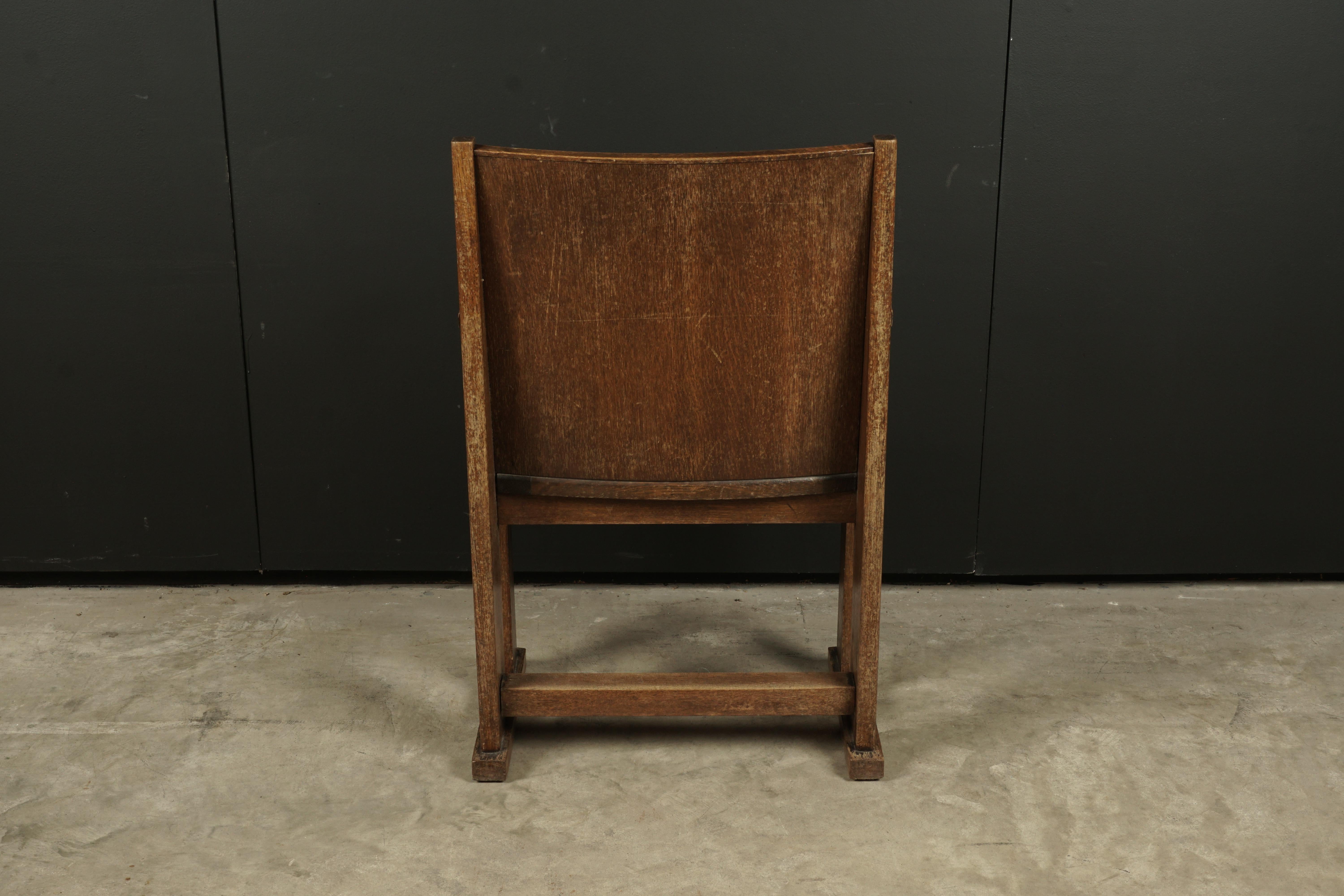 Vintage Dutch Armchair in Oak, 1930s In Good Condition In Nashville, TN