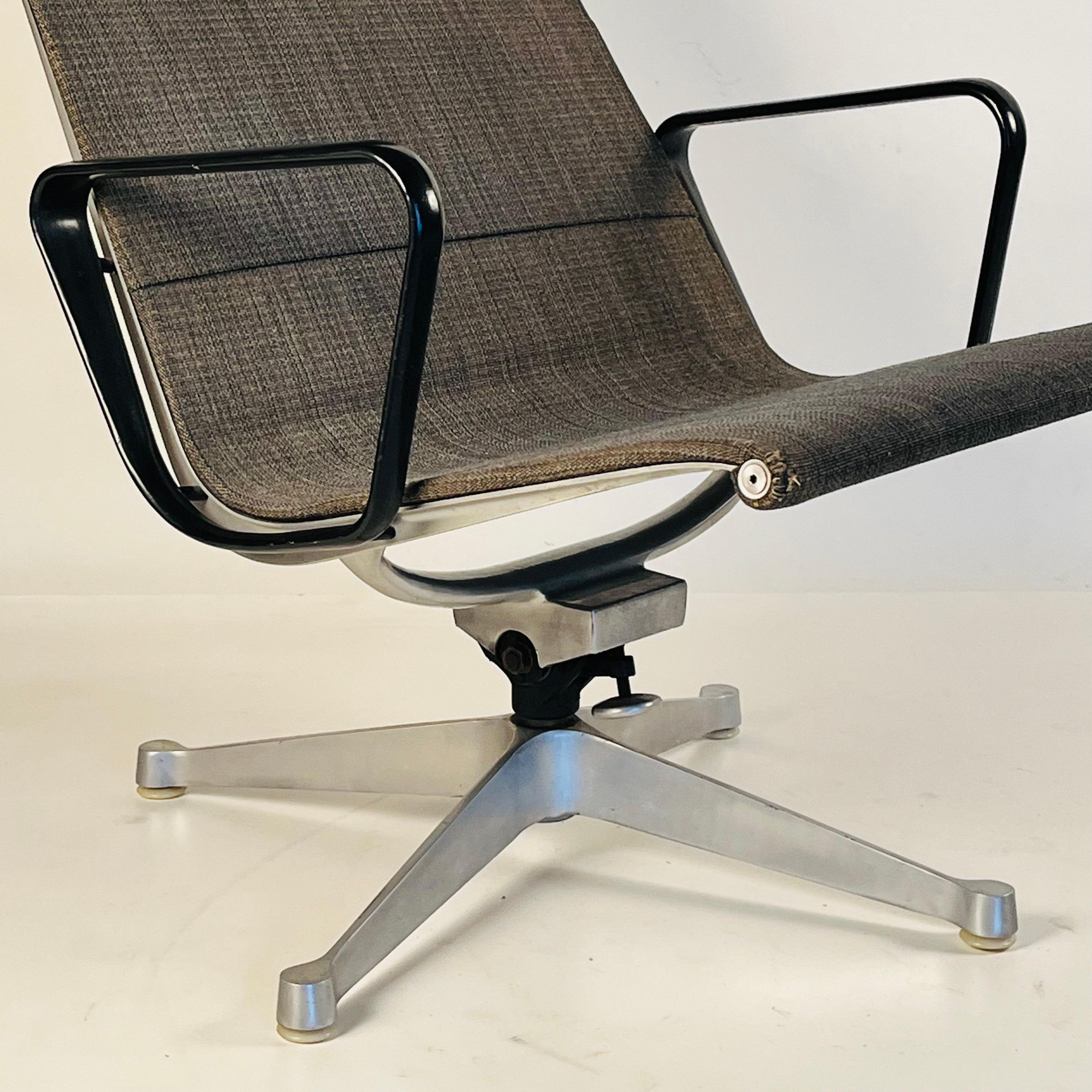 Aluminum Early Eames Alu Group Recliner Chair and Ottoman For Sale