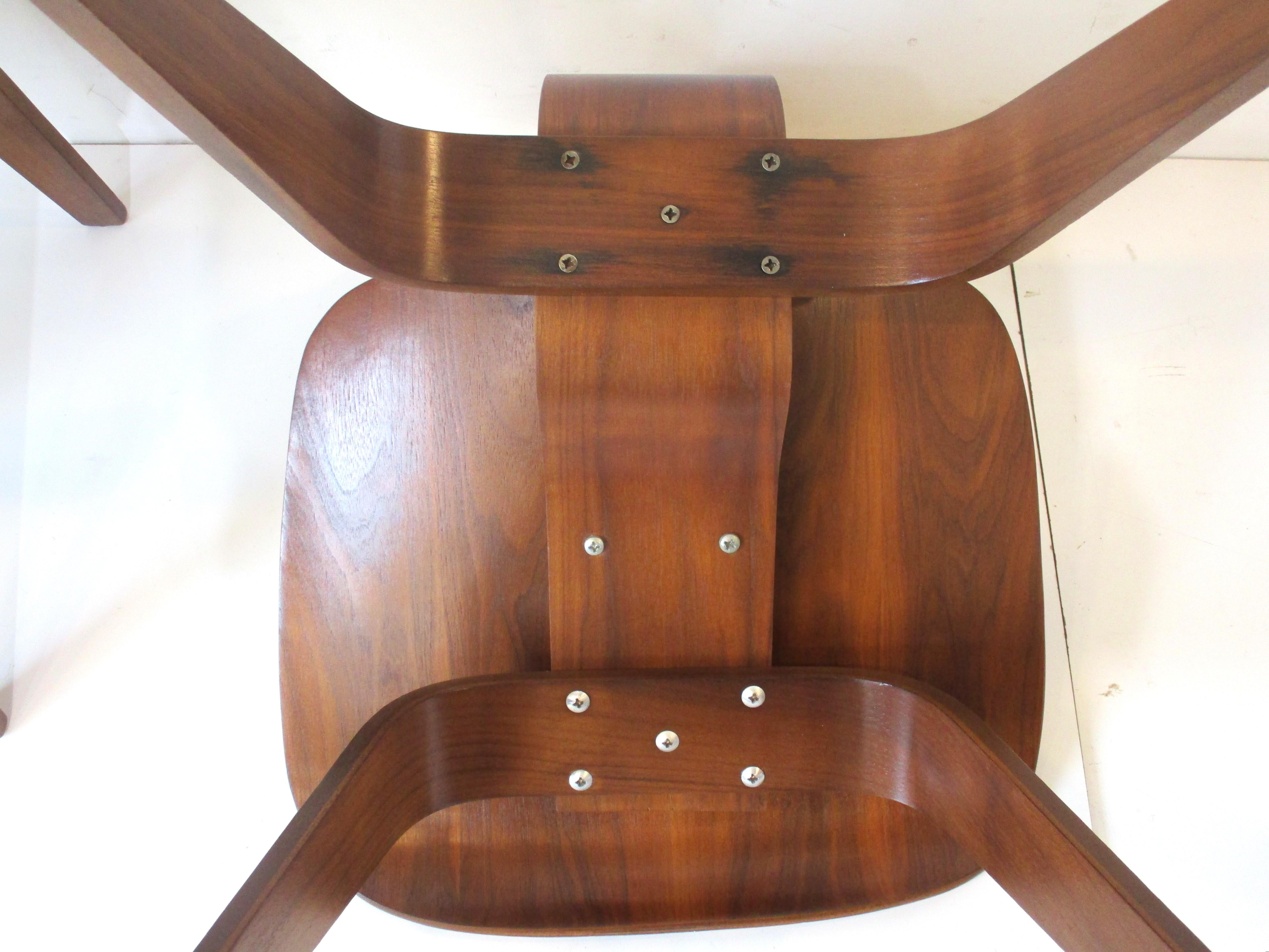 Early Eames Bent Walnut DCW for Herman Miller  For Sale 3