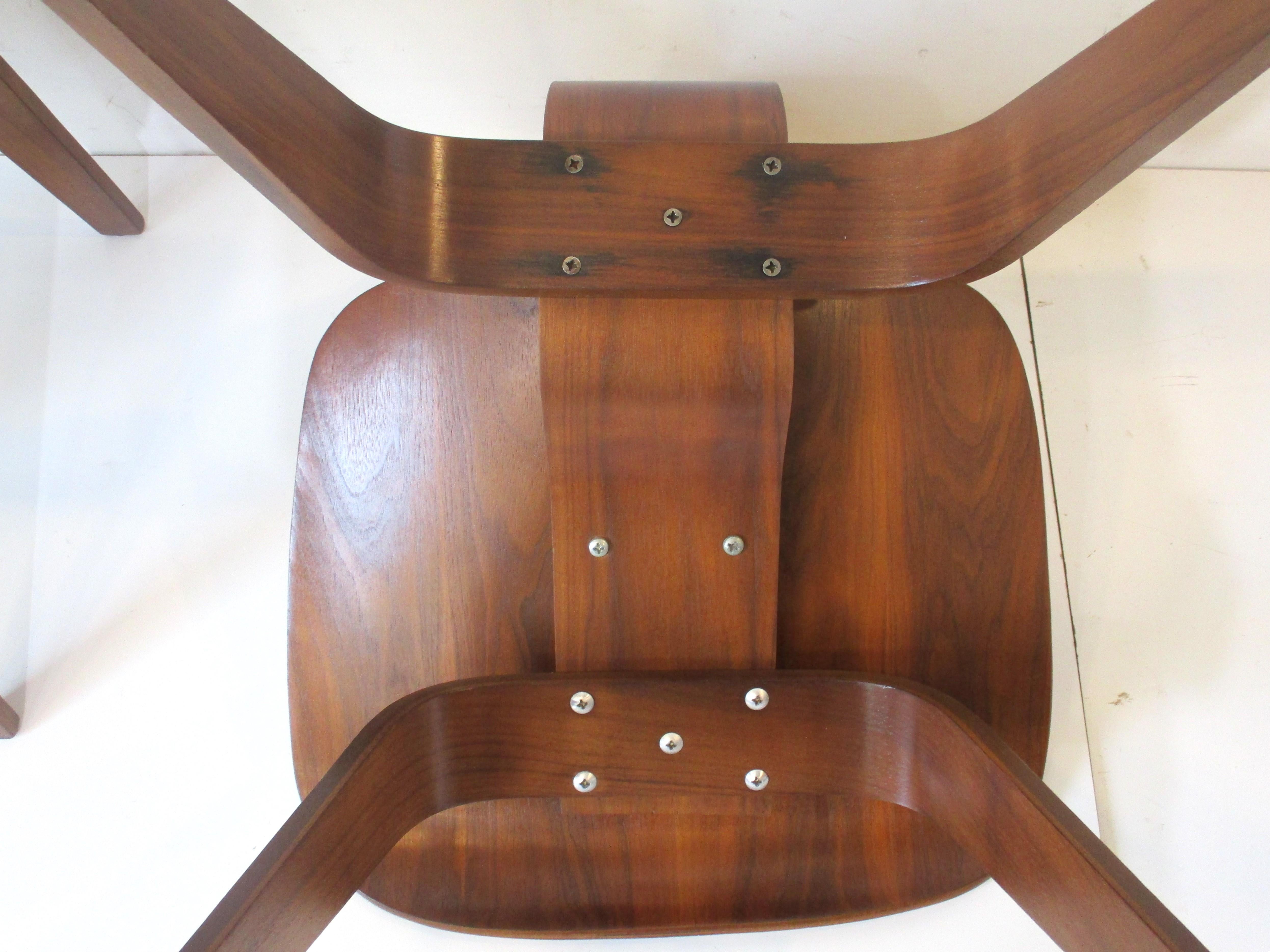 Early Eames Bent Walnut DCW for Herman Miller  For Sale 2