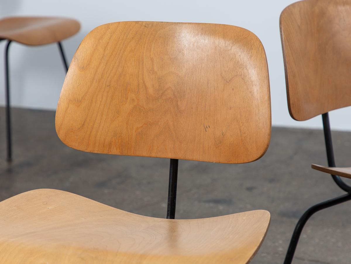 Early Eames DCM Birch Plywood Dining Chairs In Good Condition For Sale In Brooklyn, NY