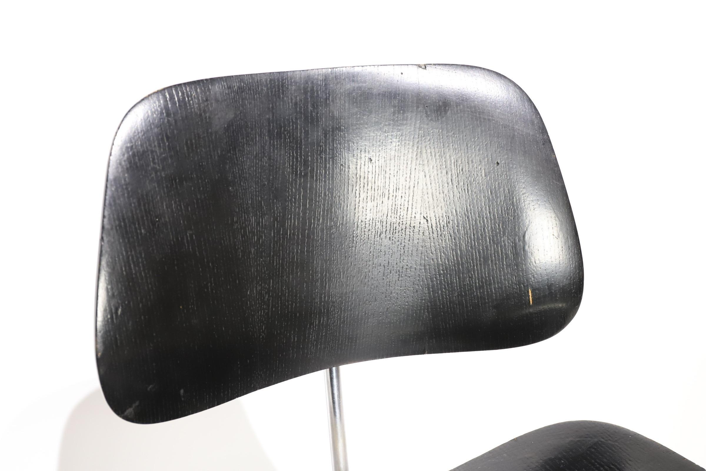 Early Eames DCM for Herman Miller 5