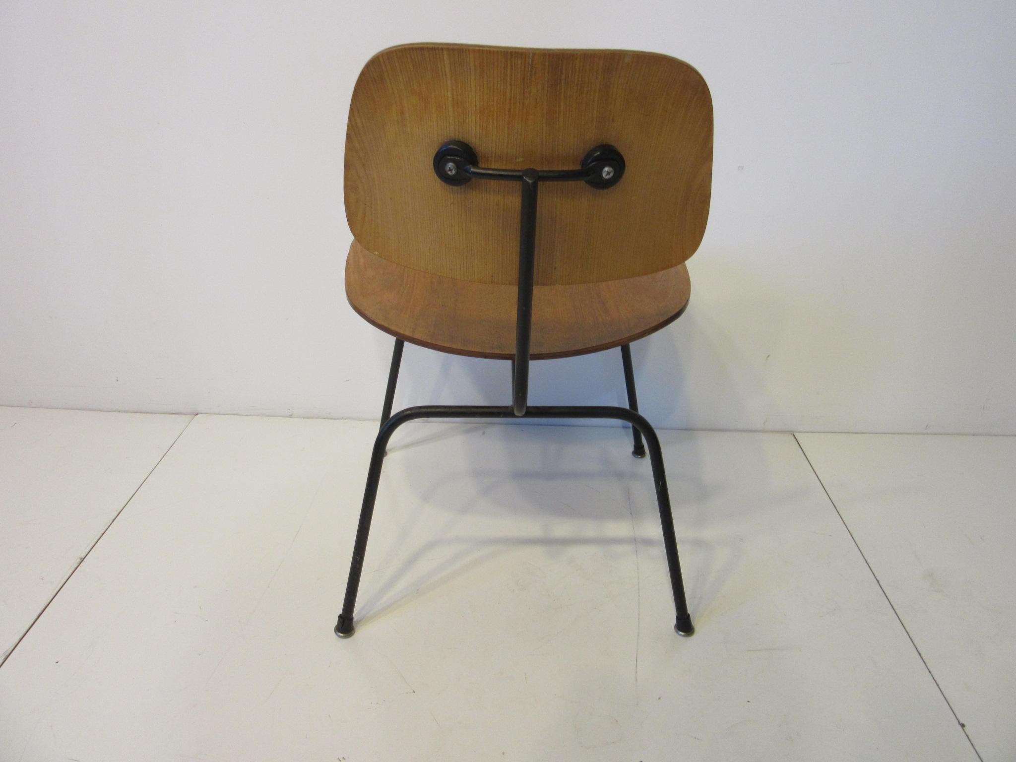 Mid-Century Modern Early Eames DCM Molded Wood Side Chair