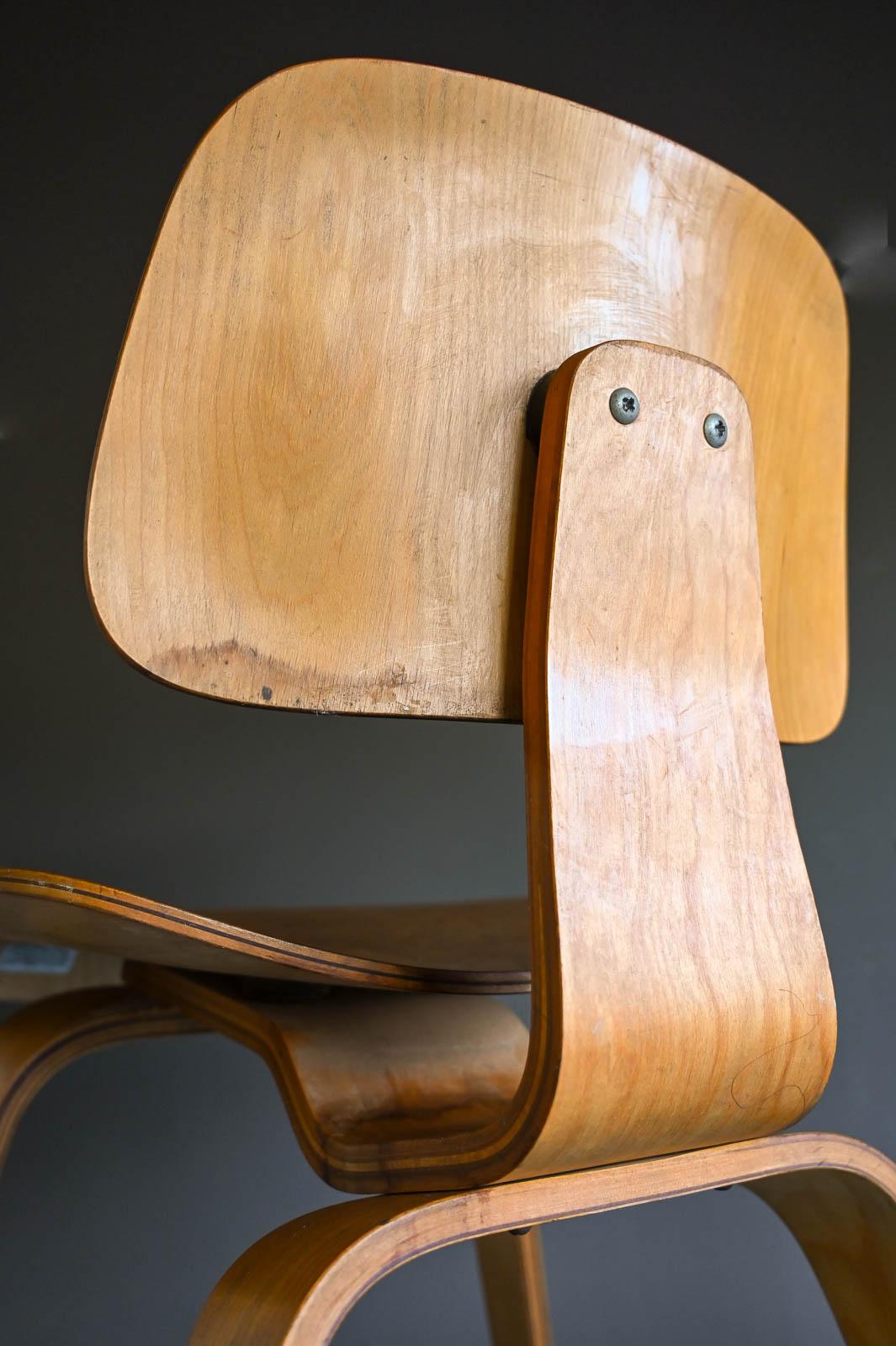Early Eames DCW in Ash, ca. 1955 5