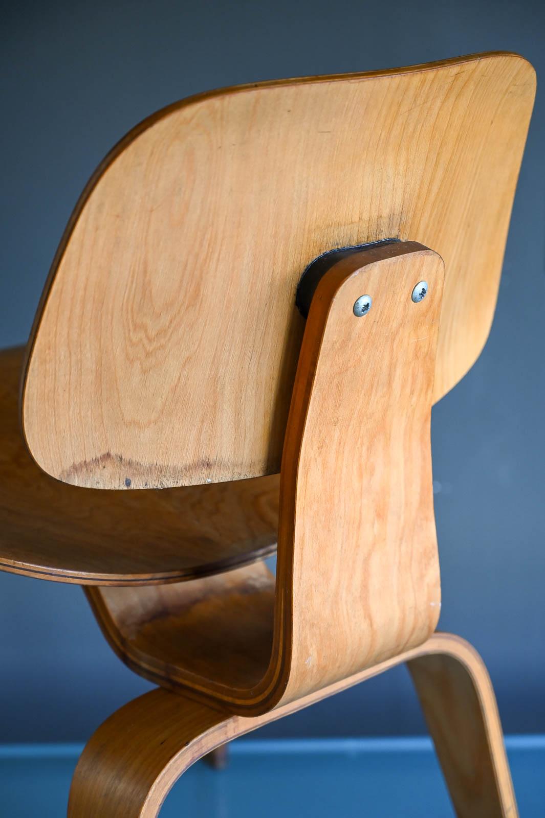 Early Eames DCW in Ash, ca. 1955 2