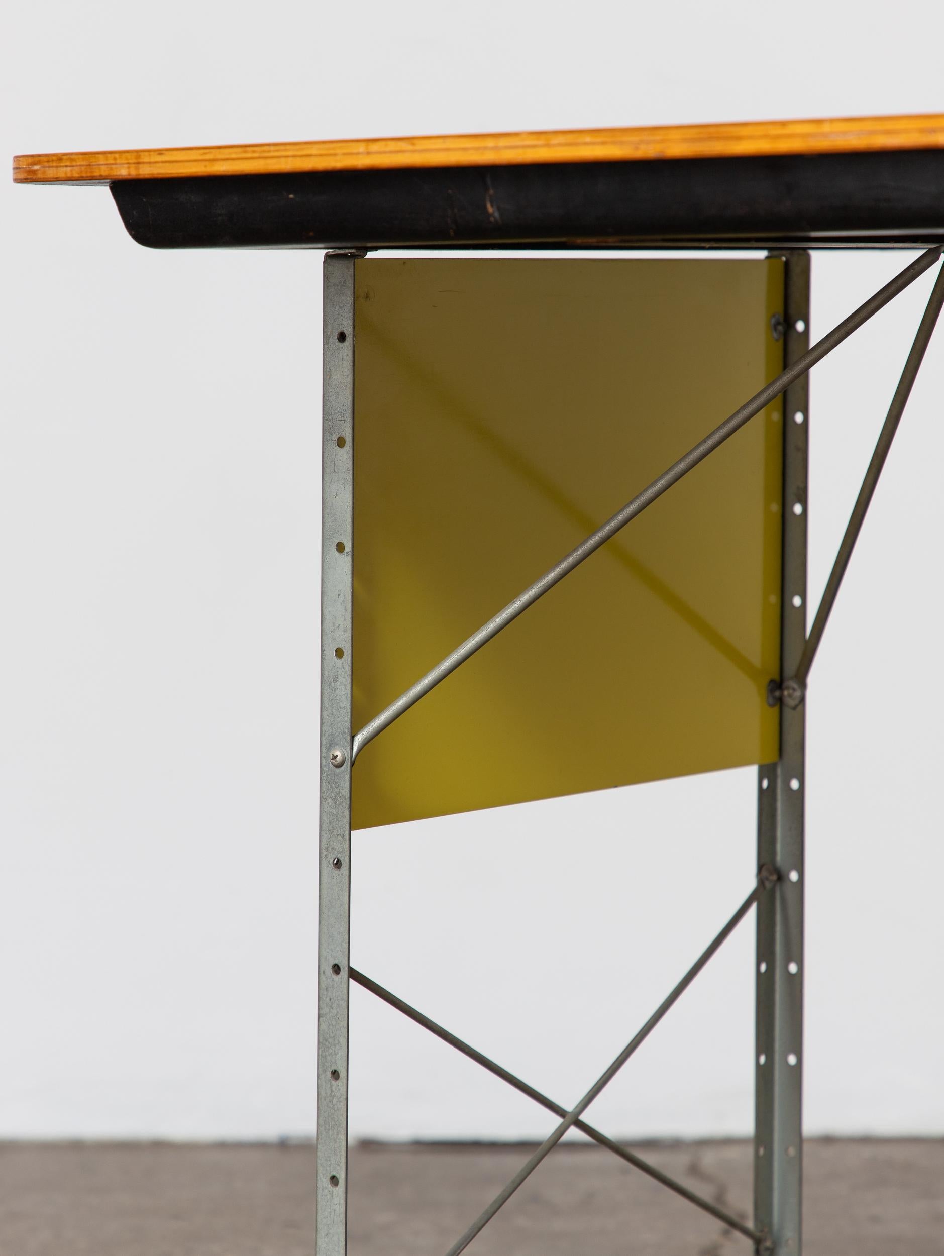 Early Eames ESU-D-10-C Desk - 1st generation, Herman Miller, 1950s, Original 1