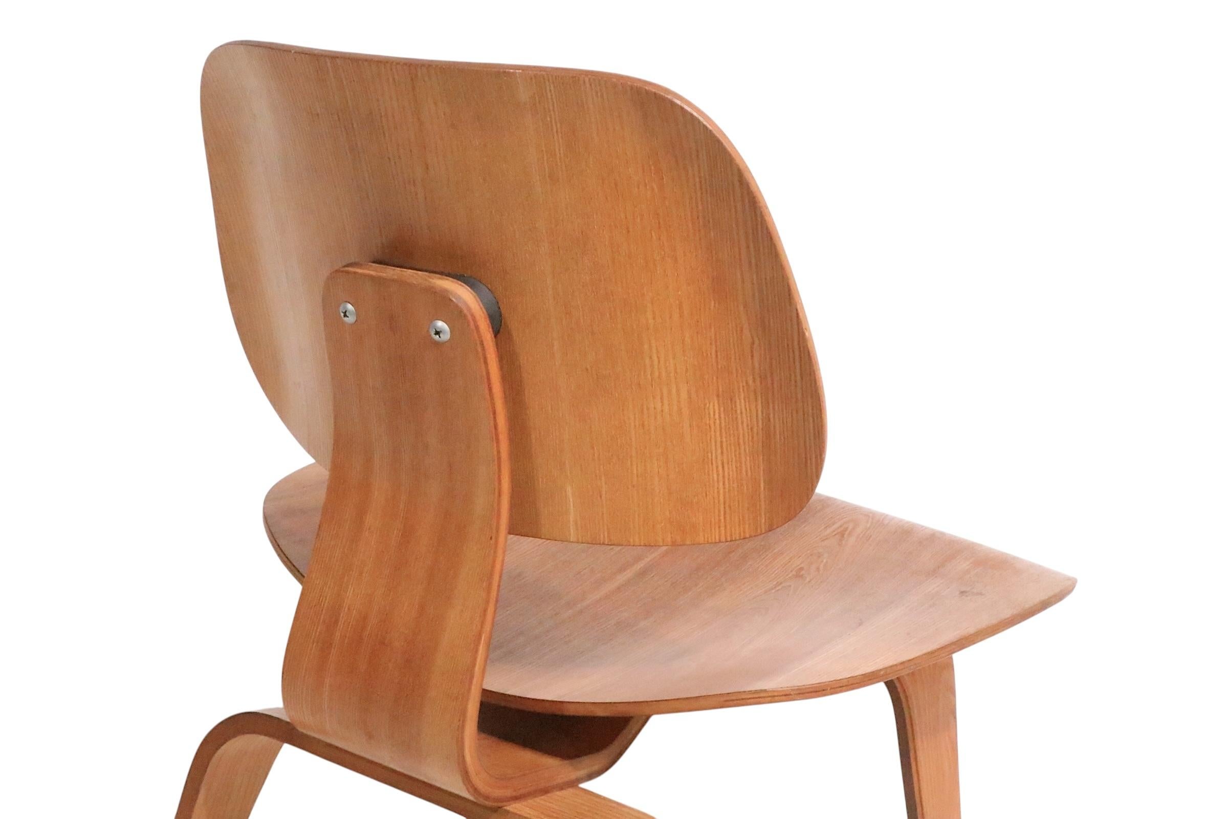 Early Eames Herman Miller  LCW en venta 3