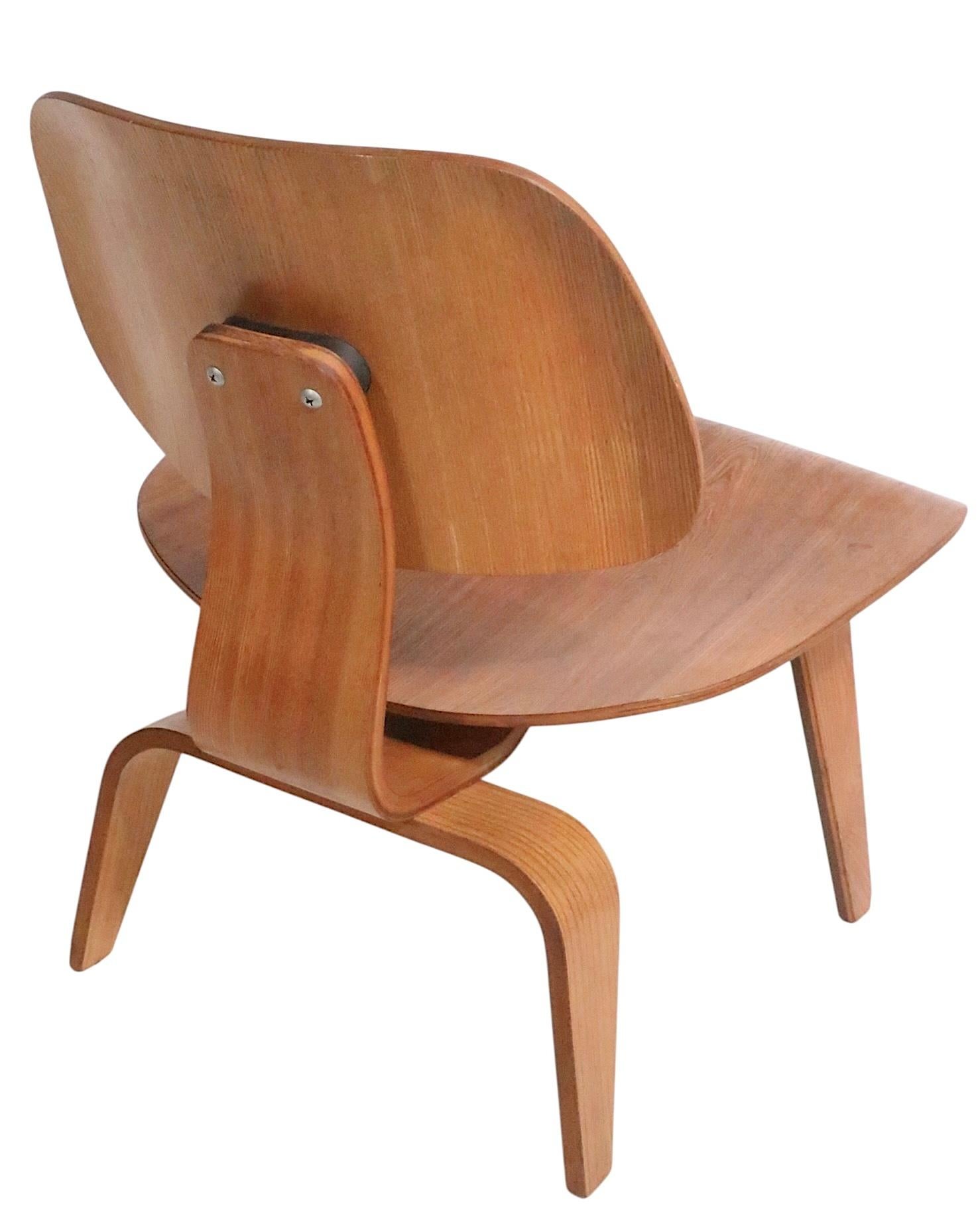 Early Eames Herman Miller  LCW Ceniza en venta