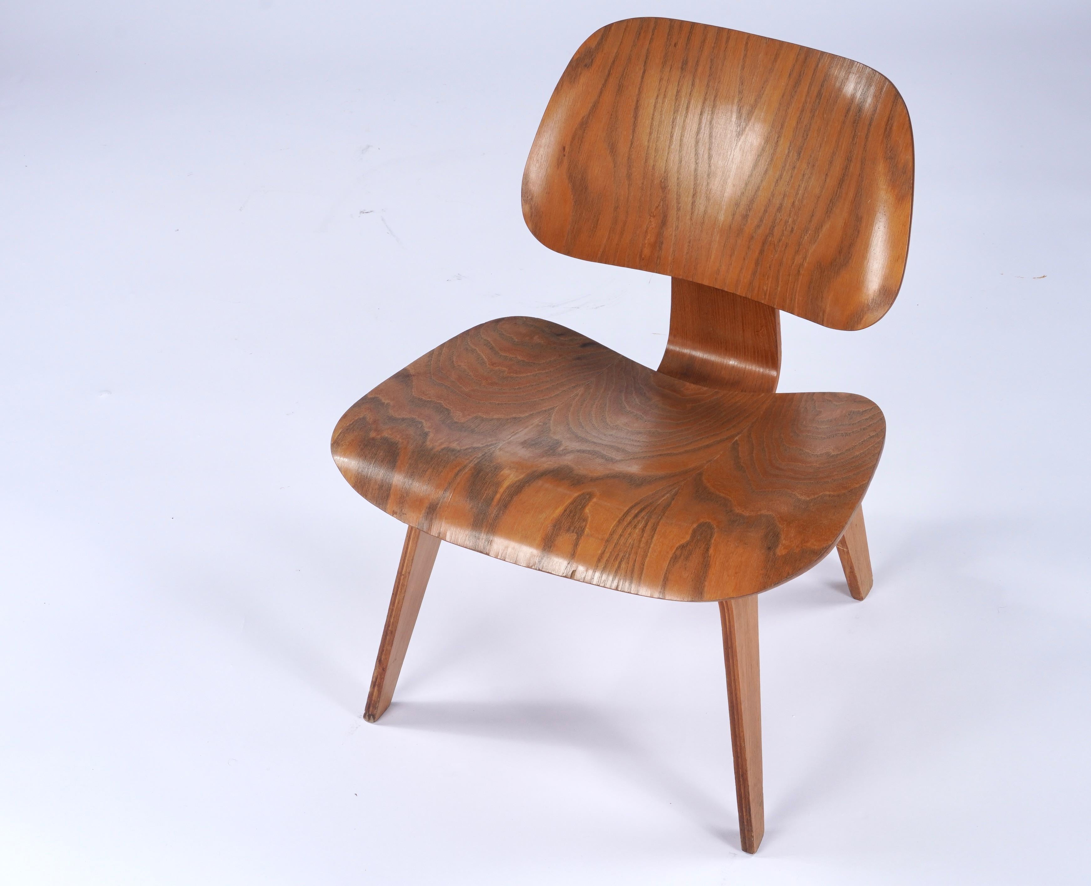 Mid-Century Modern Early Eames LCM Plywood Lounge Chair