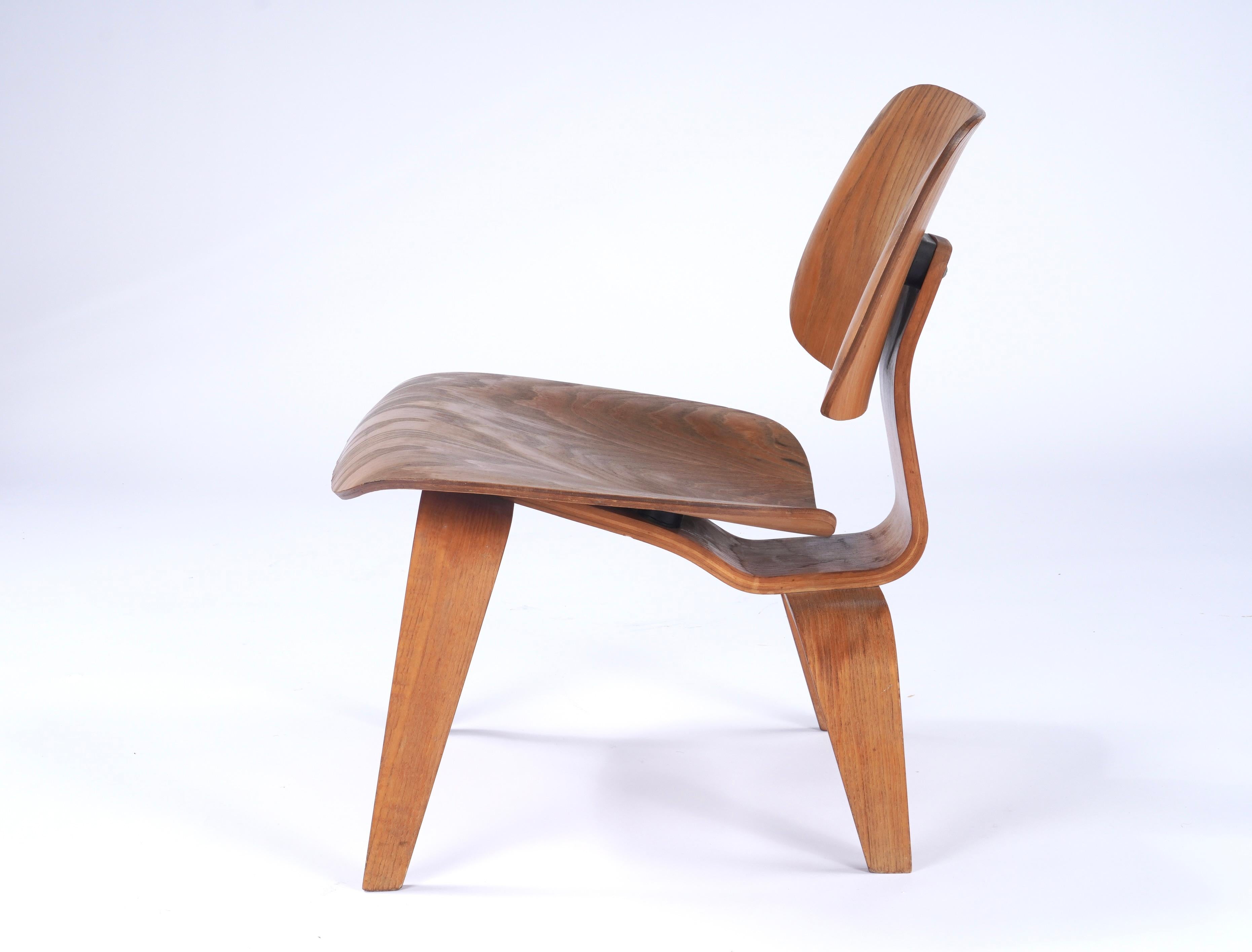 Early Eames LCM Plywood Lounge Chair 1