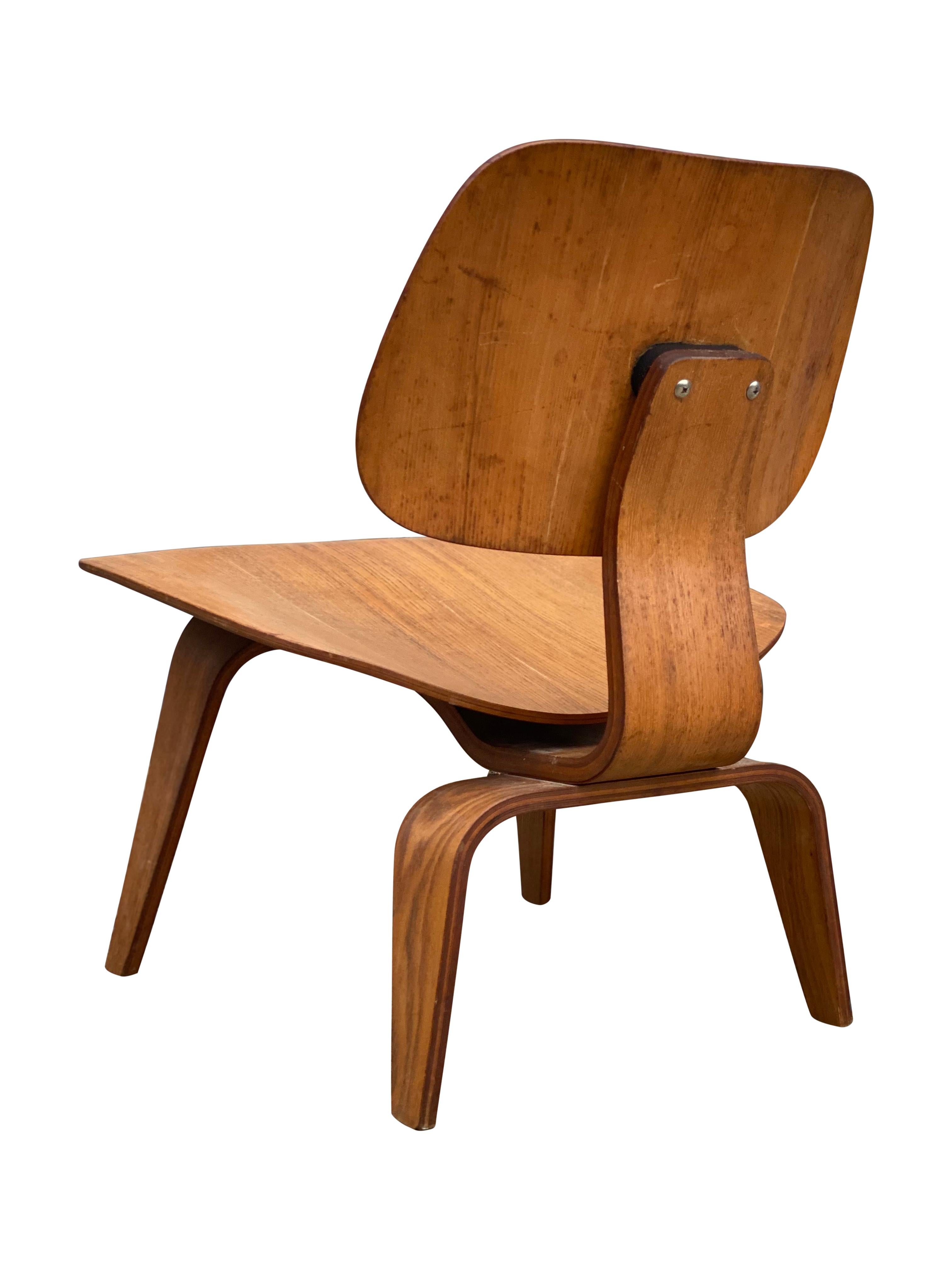 Mid-Century Modern Early Eames LCW in Ash by Evans Products