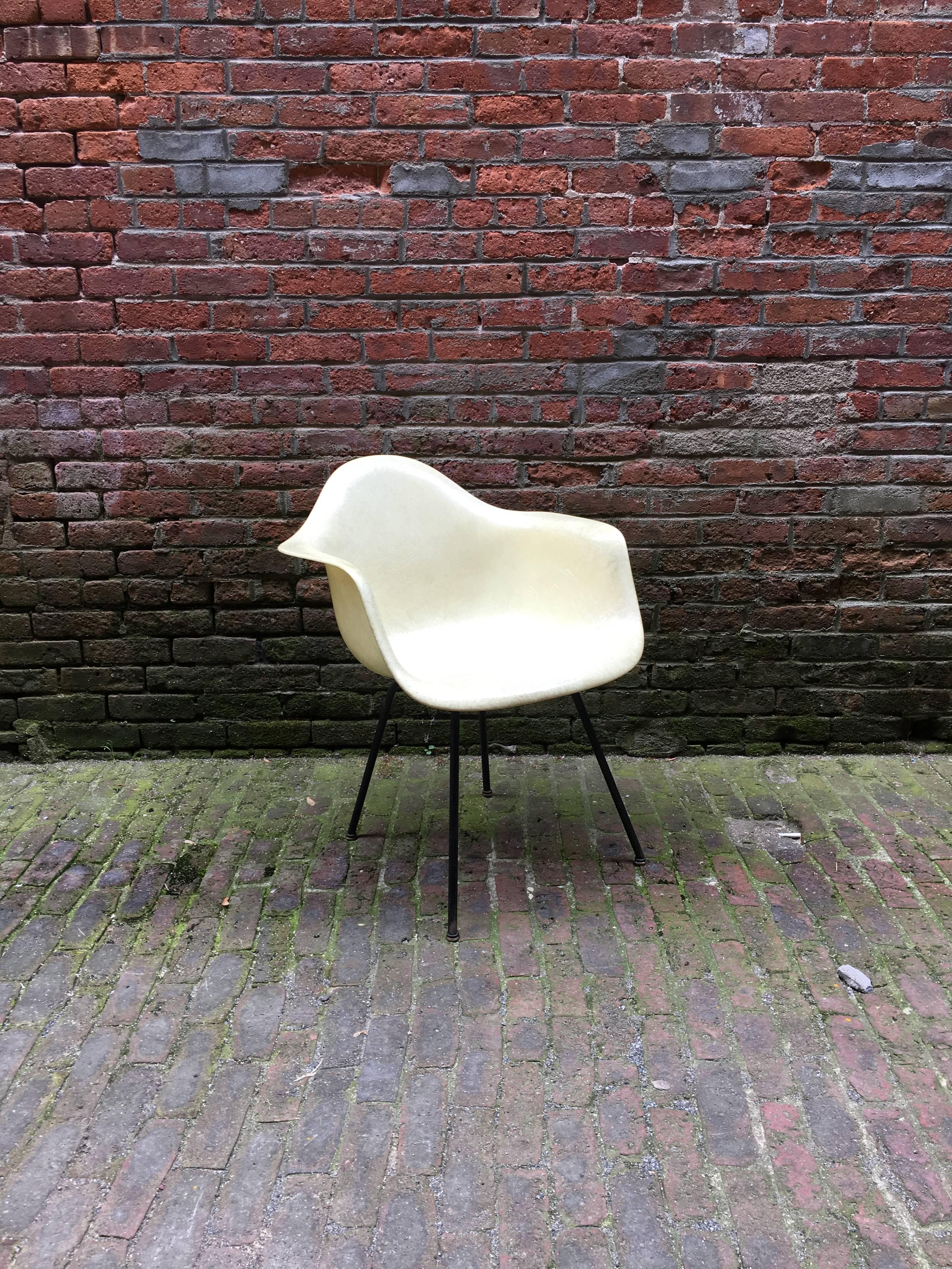 Early Eames Rope Edge DAX Shell Chair 6