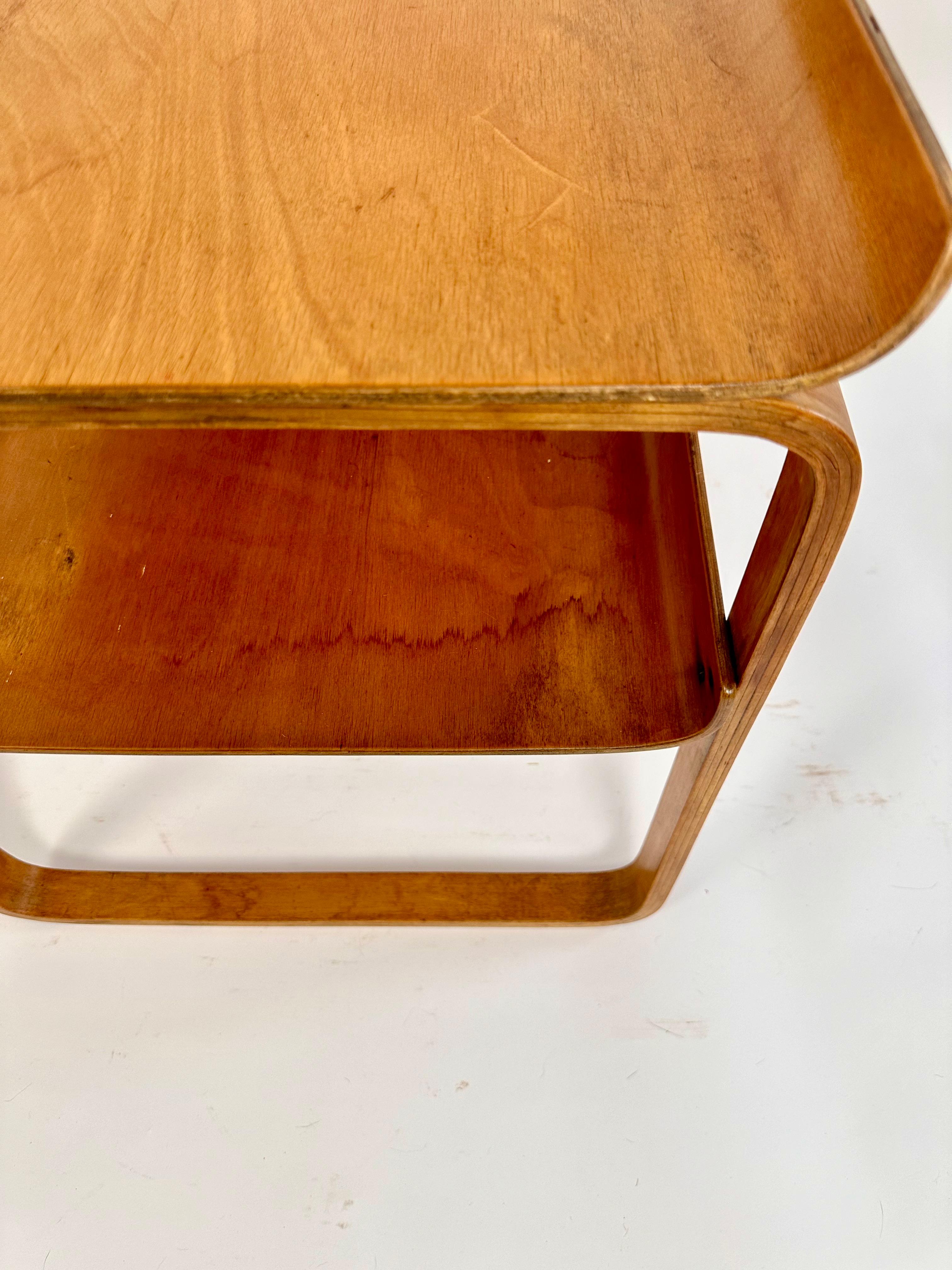 Early edition 1930s side table 915 by Alvar Aalto for Finmar 10