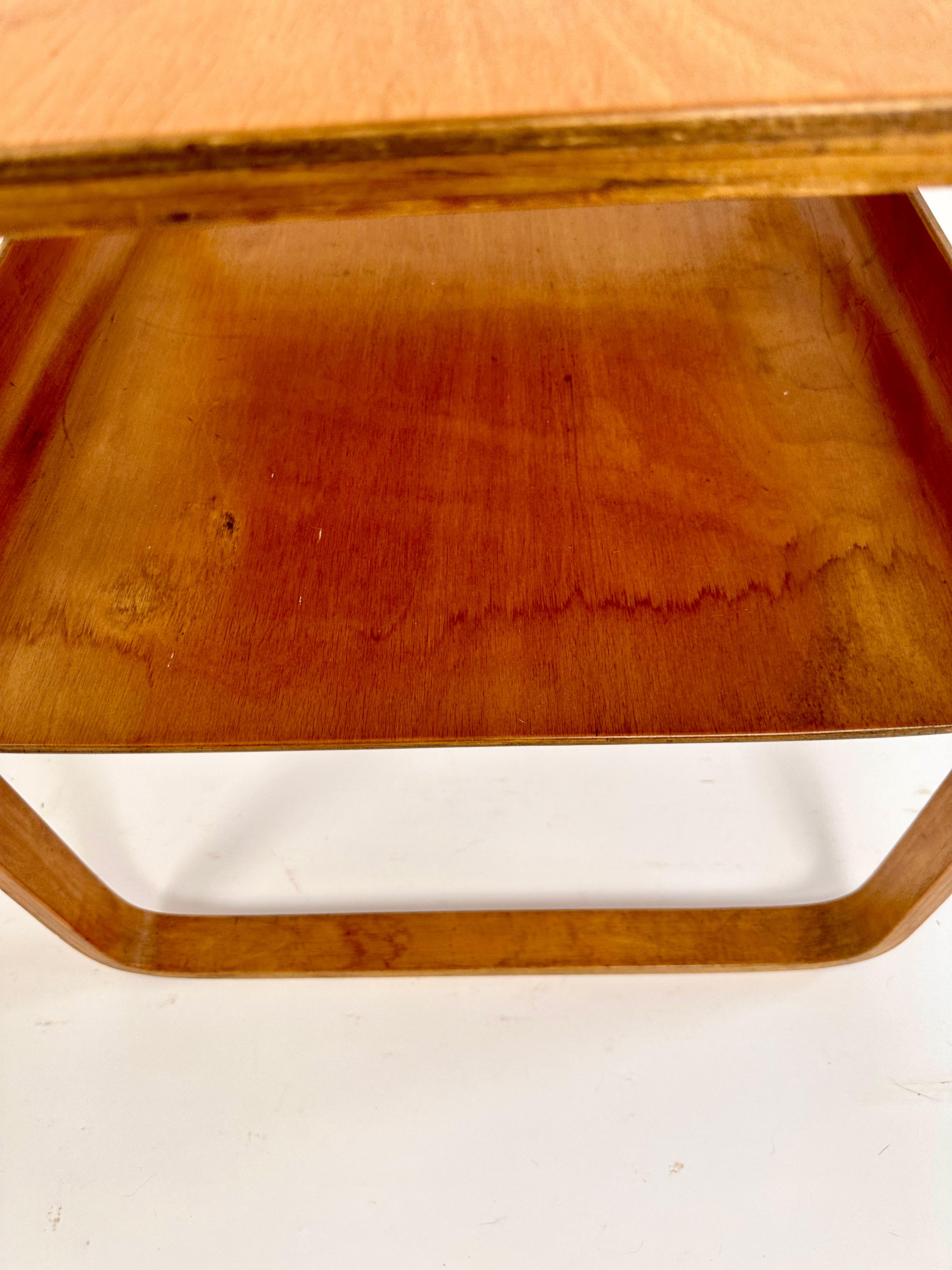 Early edition 1930s side table 915 by Alvar Aalto for Finmar 12