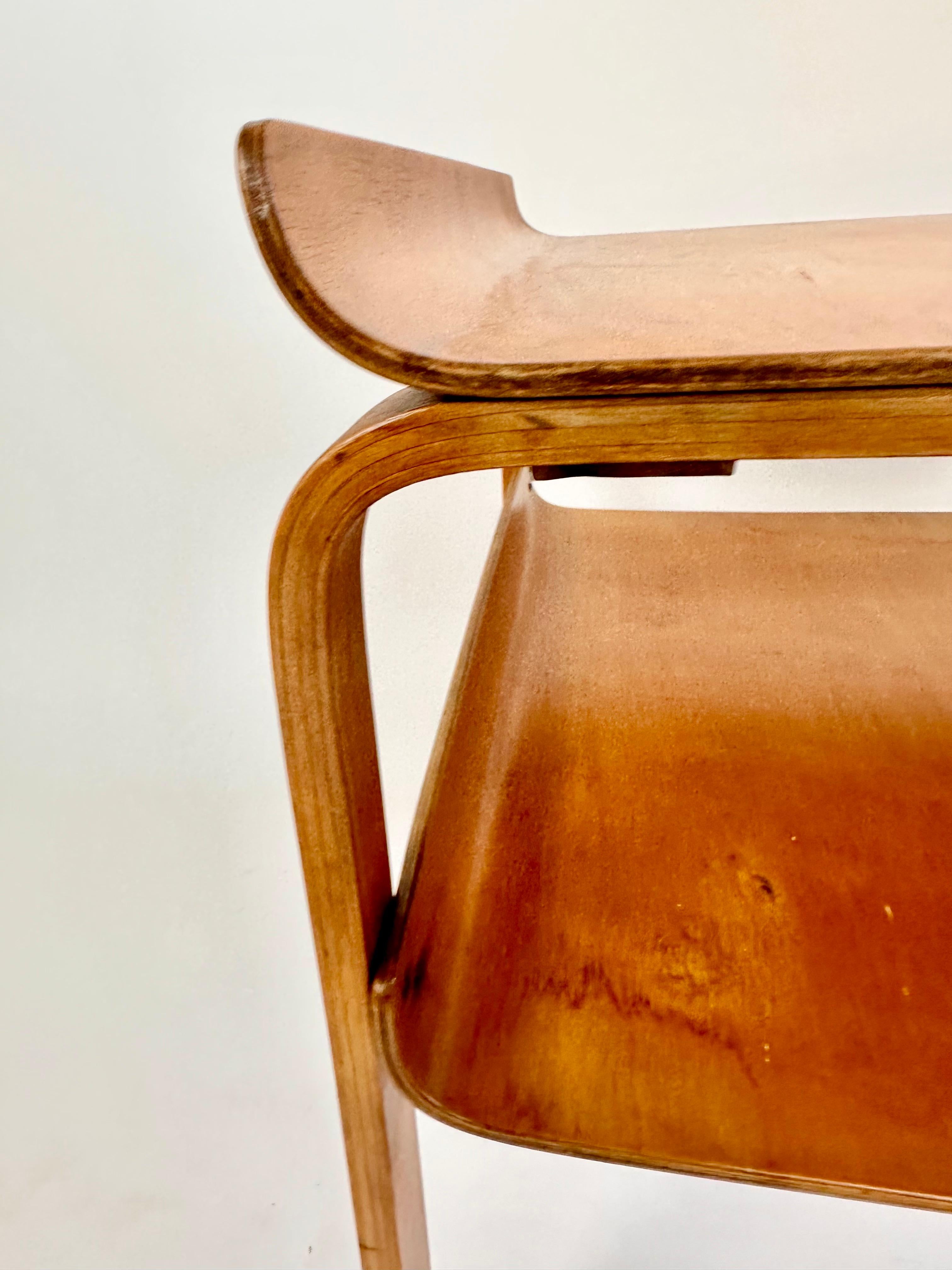 Early edition 1930s side table 915 by Alvar Aalto for Finmar 13