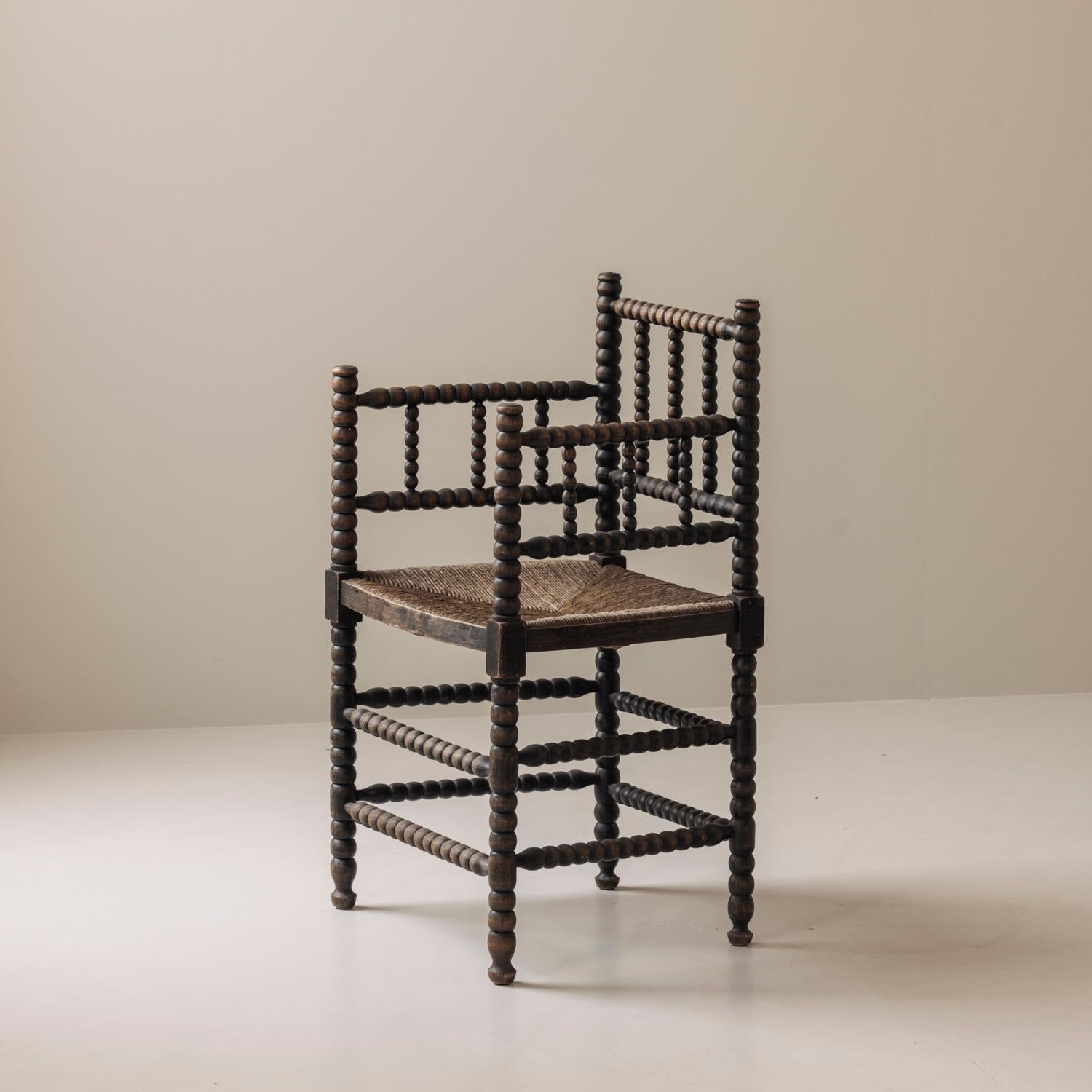 Chaise Bobbin d'édition ancienne provenant de France, datant des années 1930. en vente 2