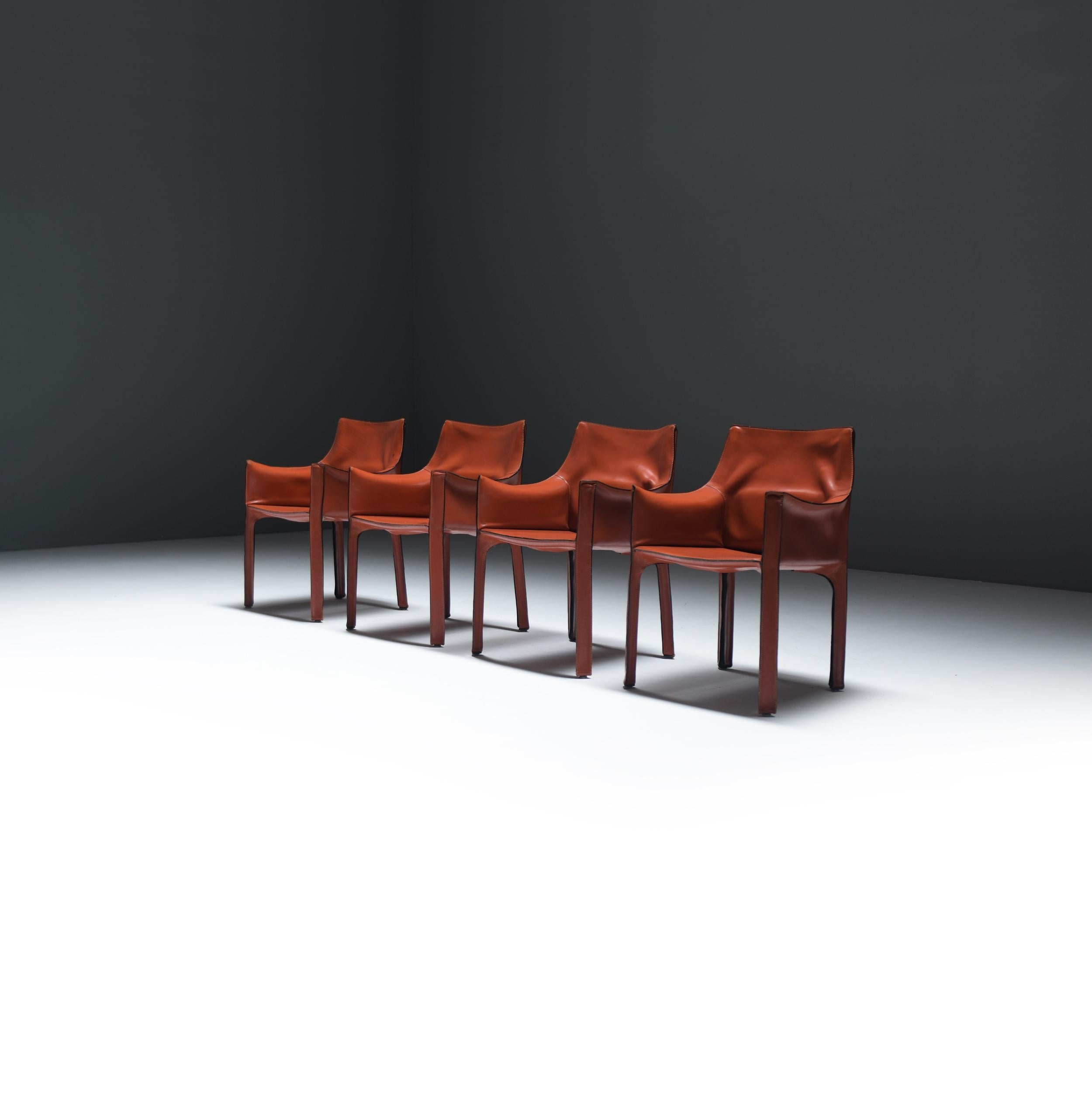 Frühe Ausgabe Cab 413 Sessel aus Leder von Mario Bellini für Cassina Italien (Italienisch) im Angebot