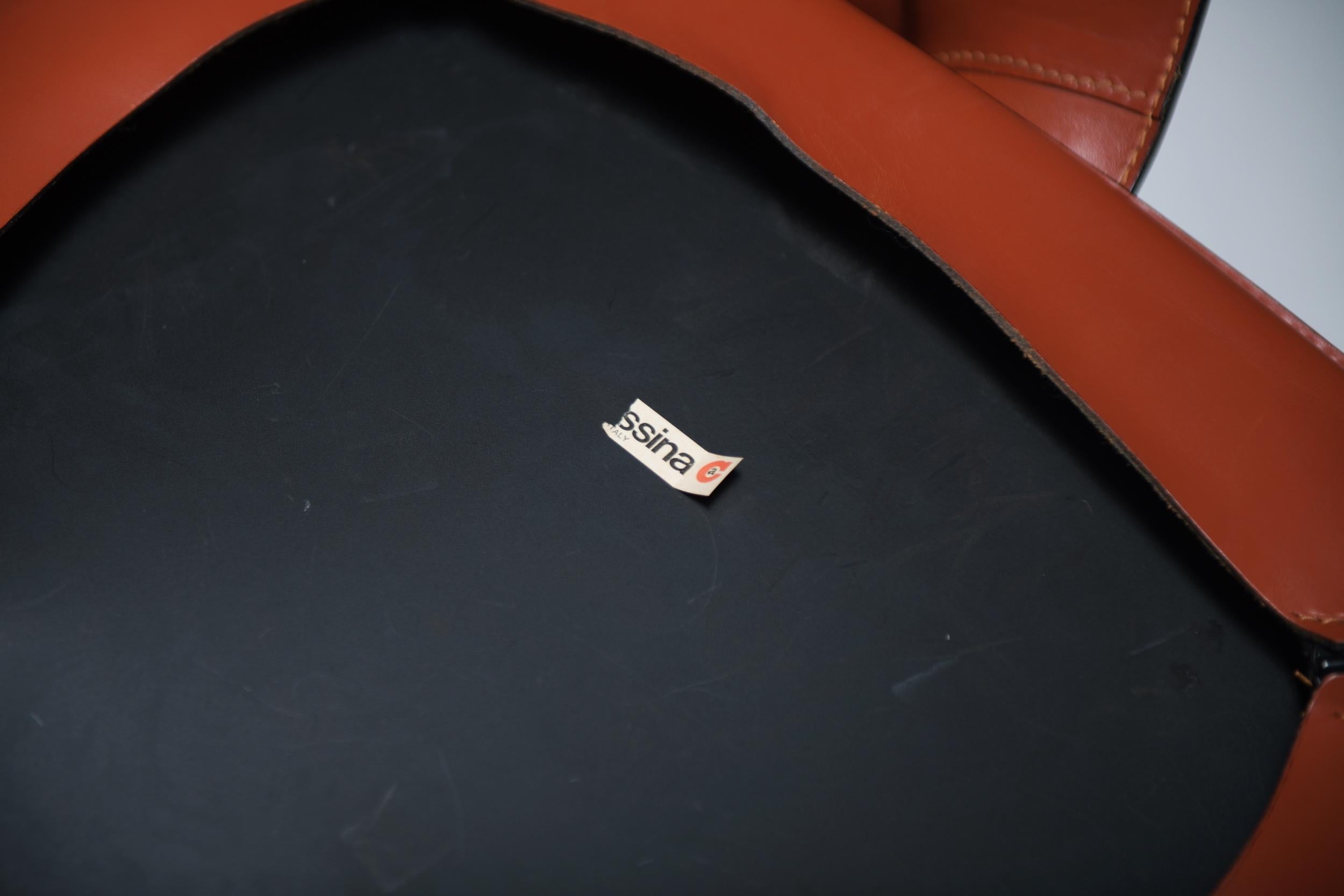 Frühe Ausgabe Cab 413 Sessel aus Leder von Mario Bellini für Cassina Italien im Angebot 2