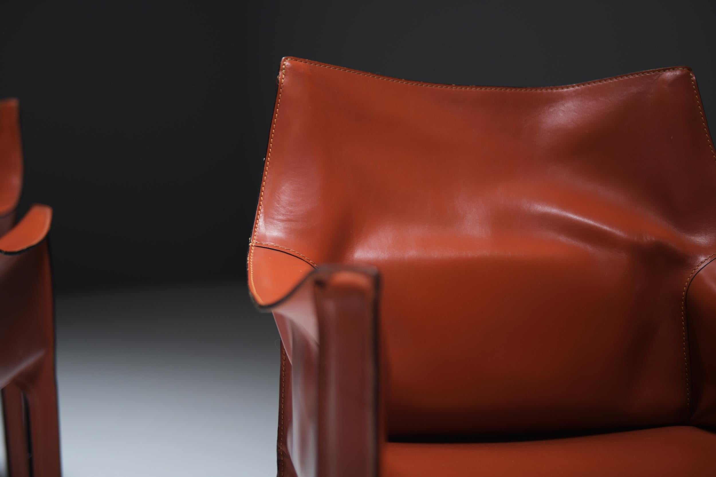 Frühe Ausgabe Cab 413 Sessel aus Leder von Mario Bellini für Cassina Italien im Angebot 3