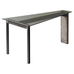 Table 'Concrete' de Jonas Bohlin pour Källemo, Suède 1985.