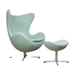 Early Edition Egg Chair with Ottoman by Arne Jacobsen for Fritz Hansen, 1960s