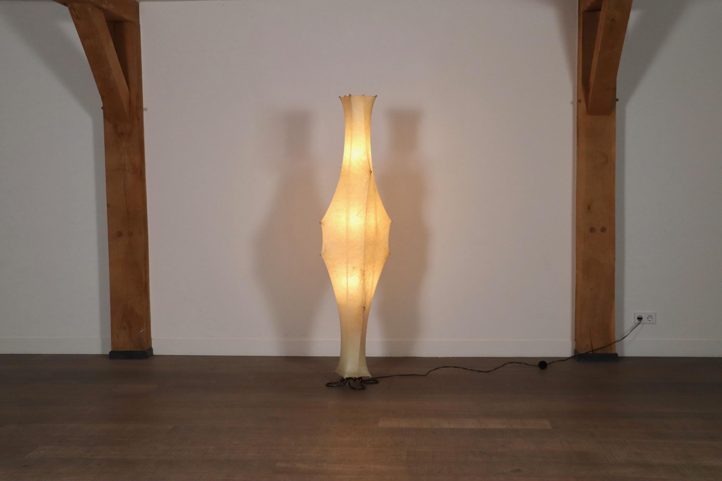 Early Edition Fantasma Floor Lamp By Tobia Scarpa For Flos, Italy, 1960s  For Sale 9