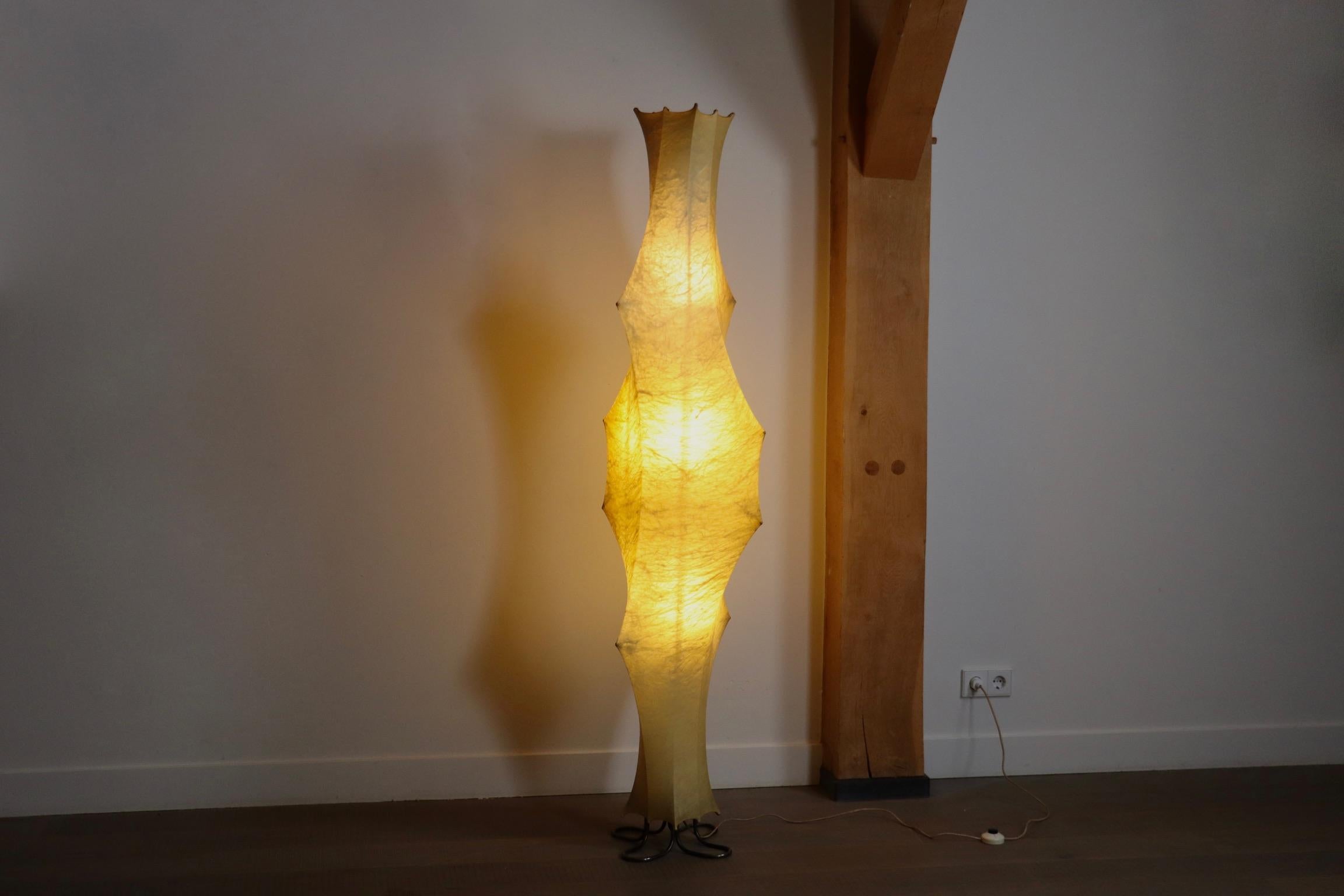 Lampada da terra Fantasma in prima edizione di Tobia Scarpa per Flos, Italia 1960s In condizioni buone in vendita a ABCOUDE, UT
