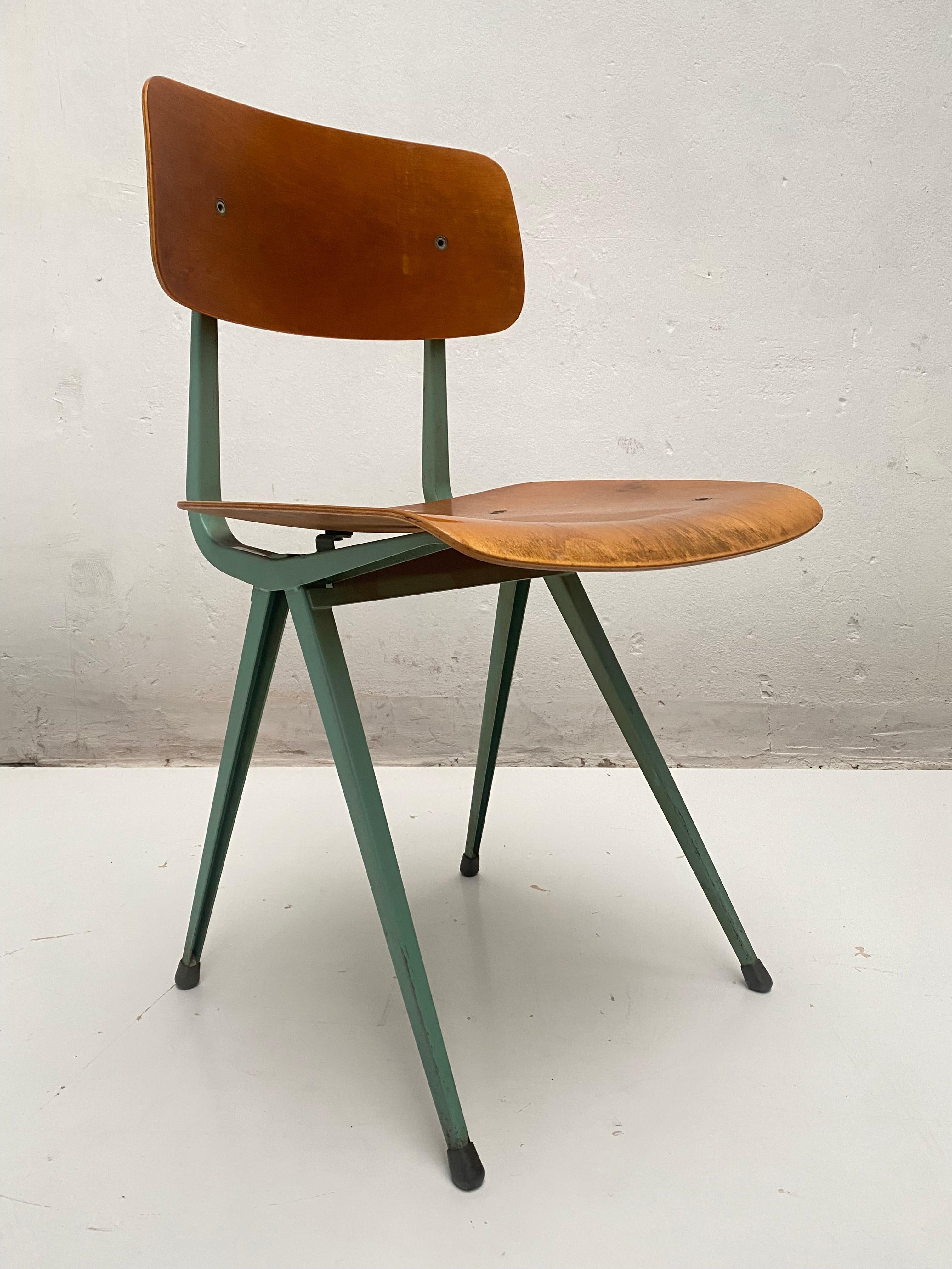 Rara 1ª edición de la Silla 