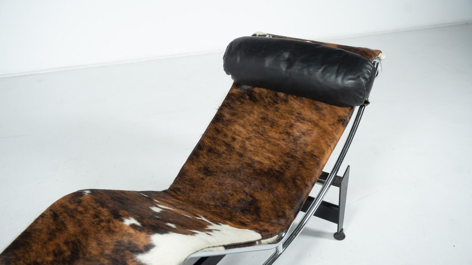 Première édition de la chaise longue LC4 de Le Corbusier pour Cassina, Italie en vente 1